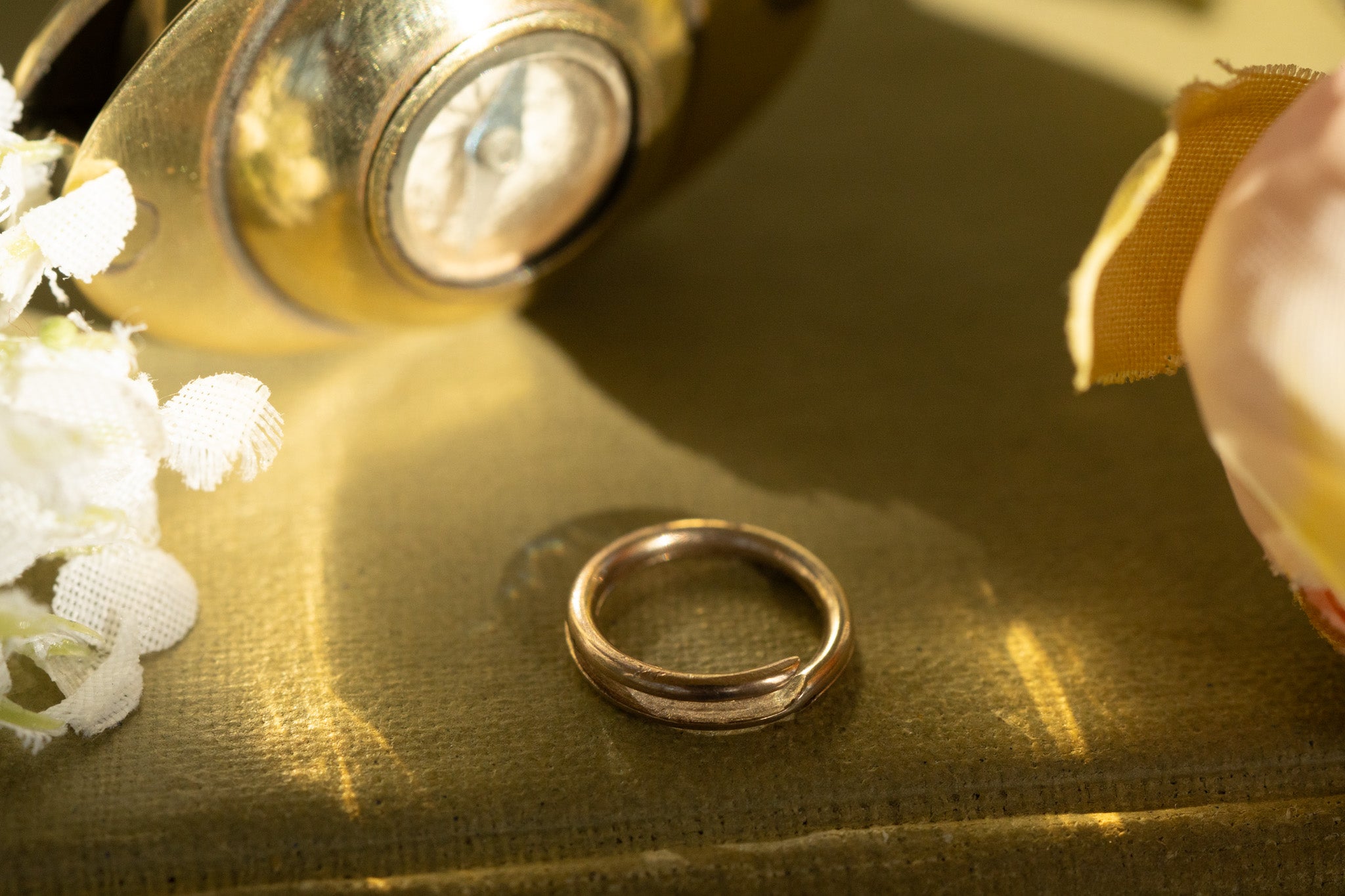 9CT SPLIT RING image 2