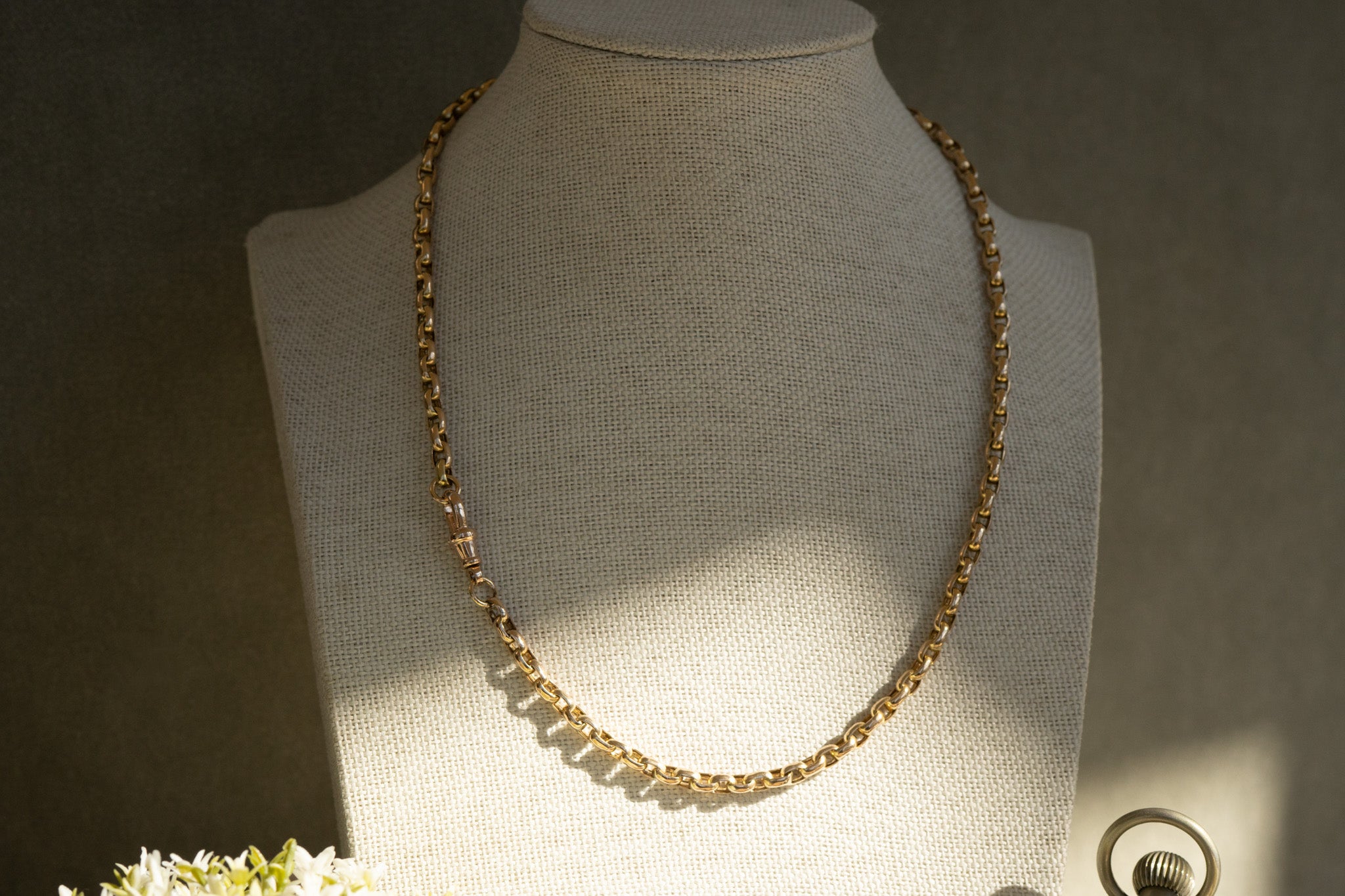 ANTIQUE OVAL BELCHER WITH SWIVEL ALBERT CLASP image 1