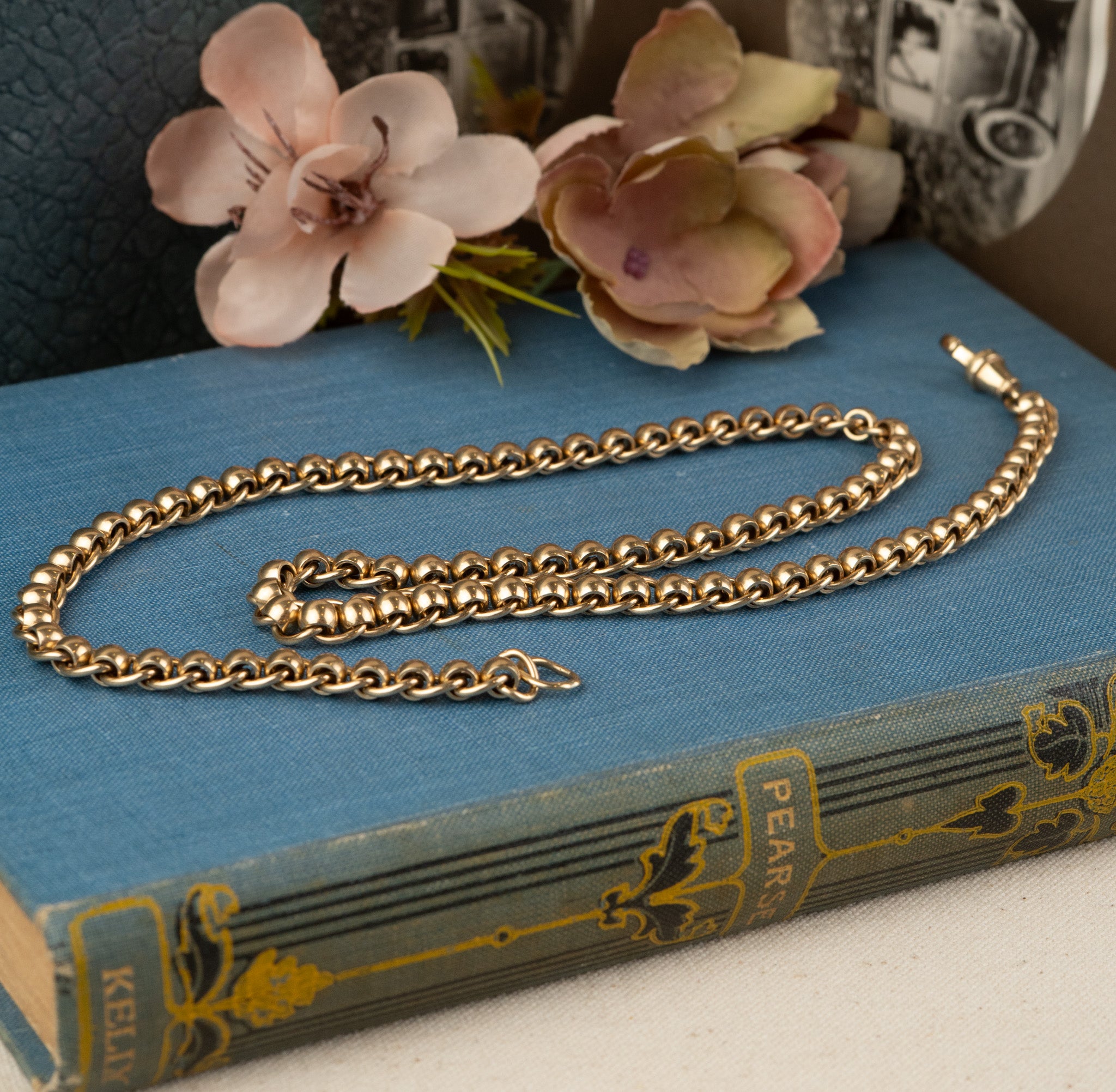 EXCEPTIONAL 9CT SUBSTANTIAL ROLLER BALL CHAIN image 0
