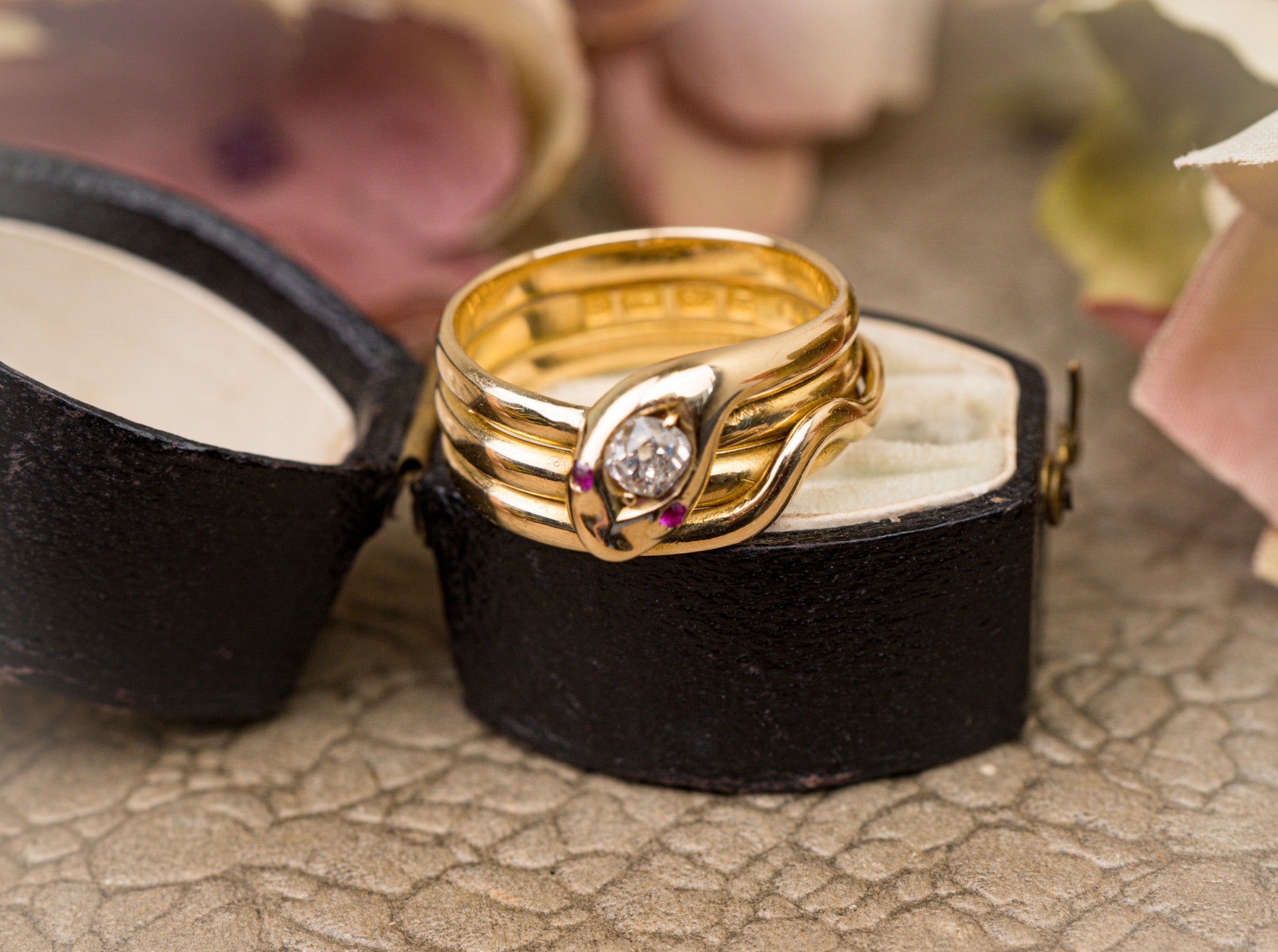 18CT MID CENTURY DIAMOND AND RUBY COILED SNAKE RING image 5