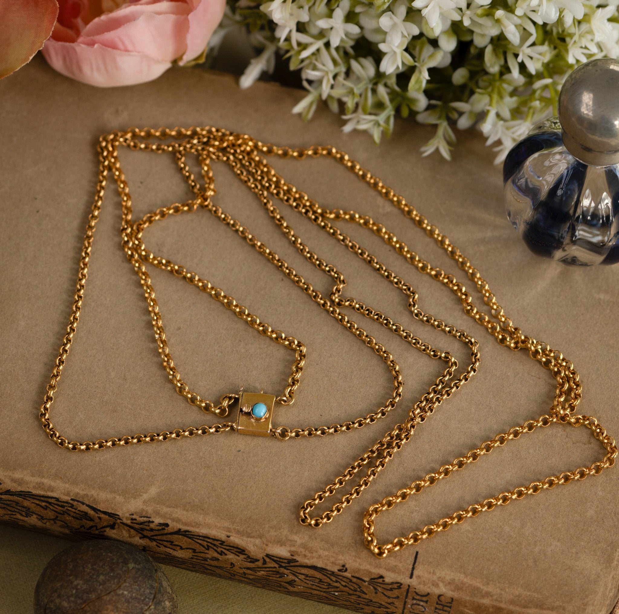 ANTIQUE DOUBLE STRAND BELCHER WITH TURQUOISE SET CLASP