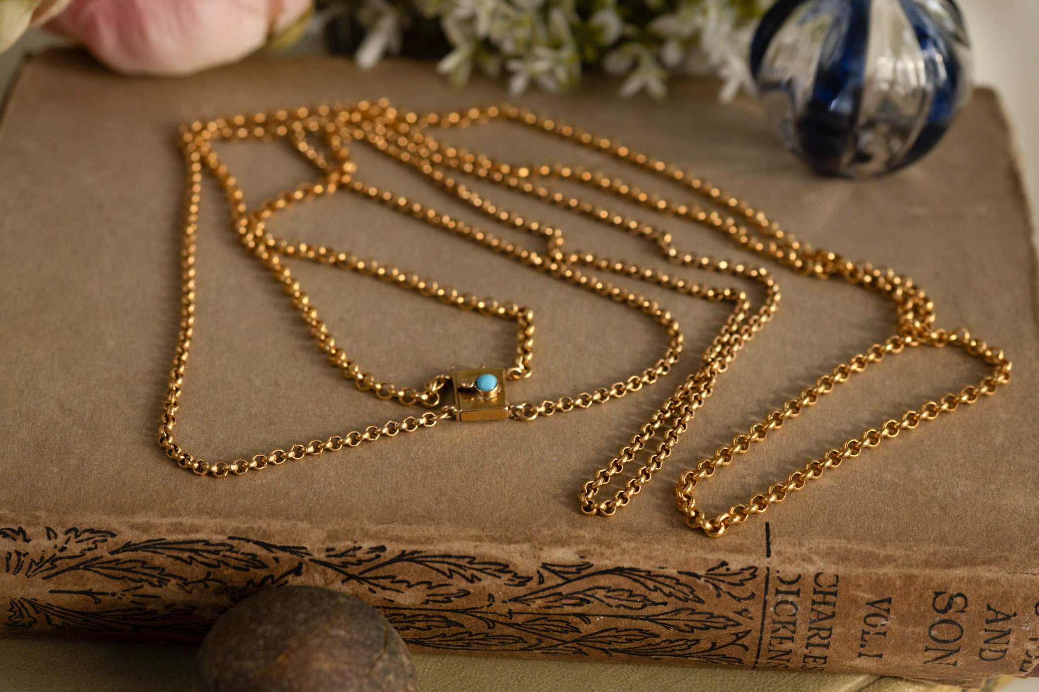 ANTIQUE DOUBLE STRAND BELCHER WITH TURQUOISE SET CLASP