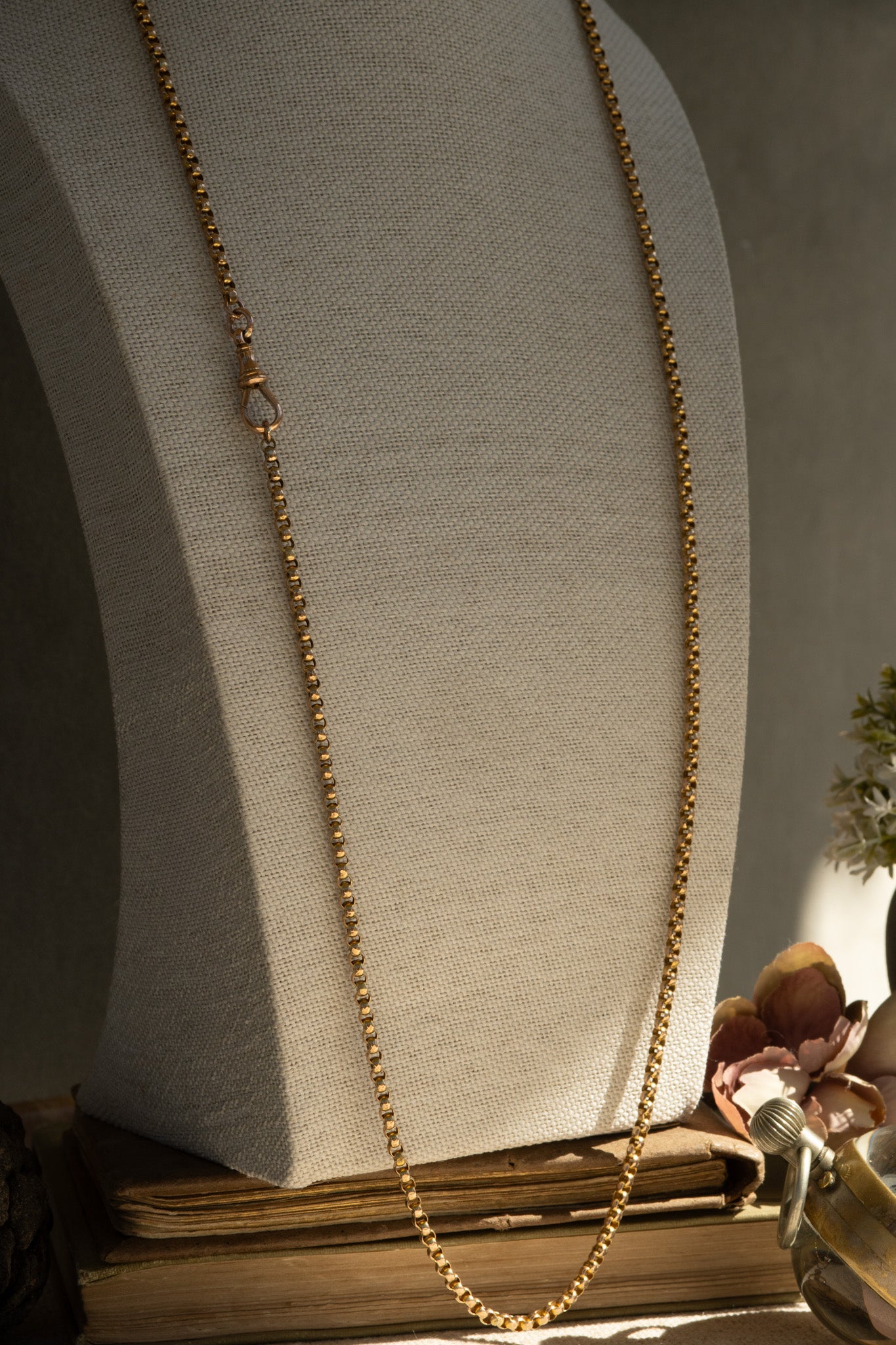 ANTIQUE LONG LINE BELCHER WITH ALBERT CLASP 9CT GOLD