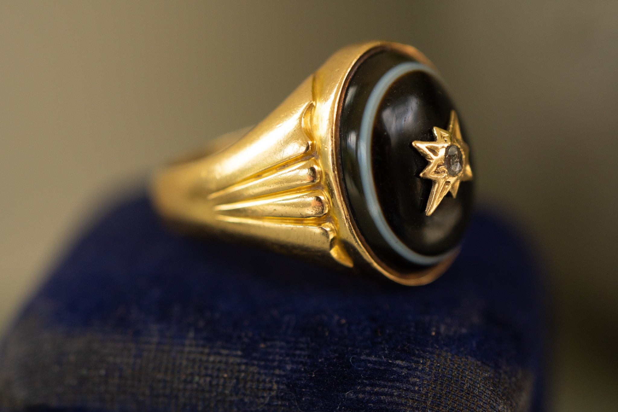 Victorian 18ct Gold Banded Agate and Diamond Ring, Henry Griffiths and Sons