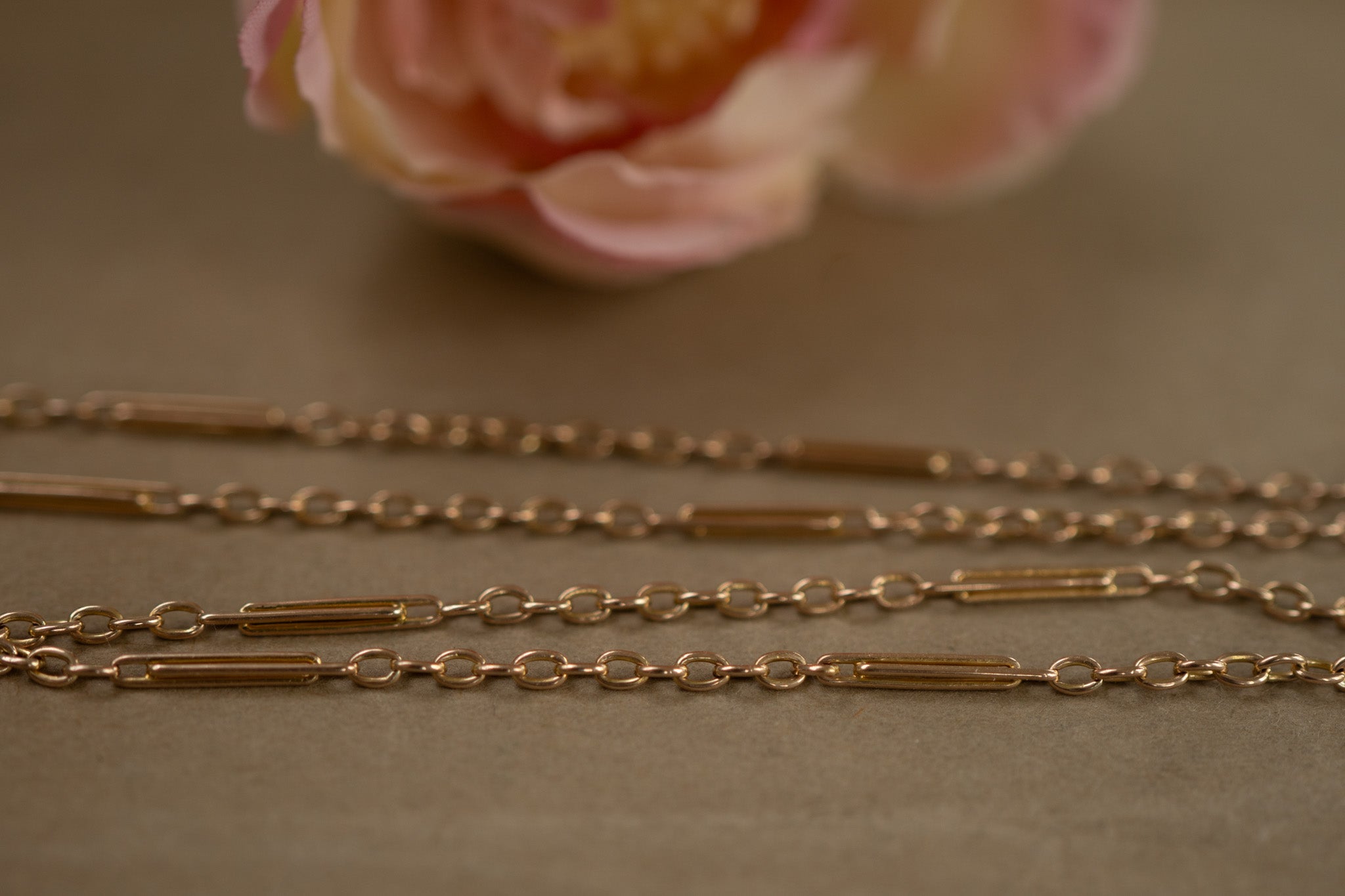 DAINTY DOUBLE TROMBONE AND CABLE LINK CHAIN