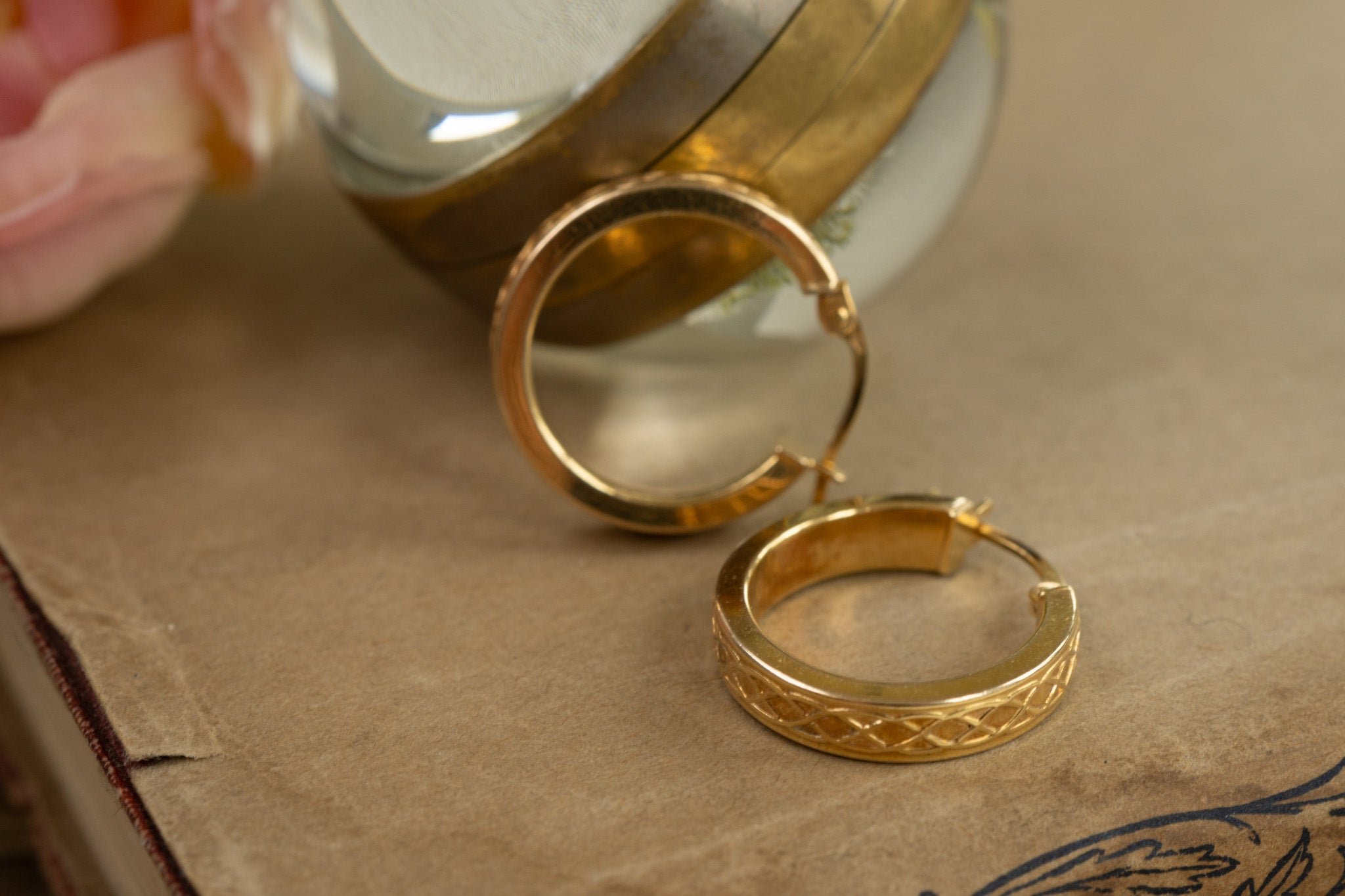 9ct gold hoop earrings with interlace details