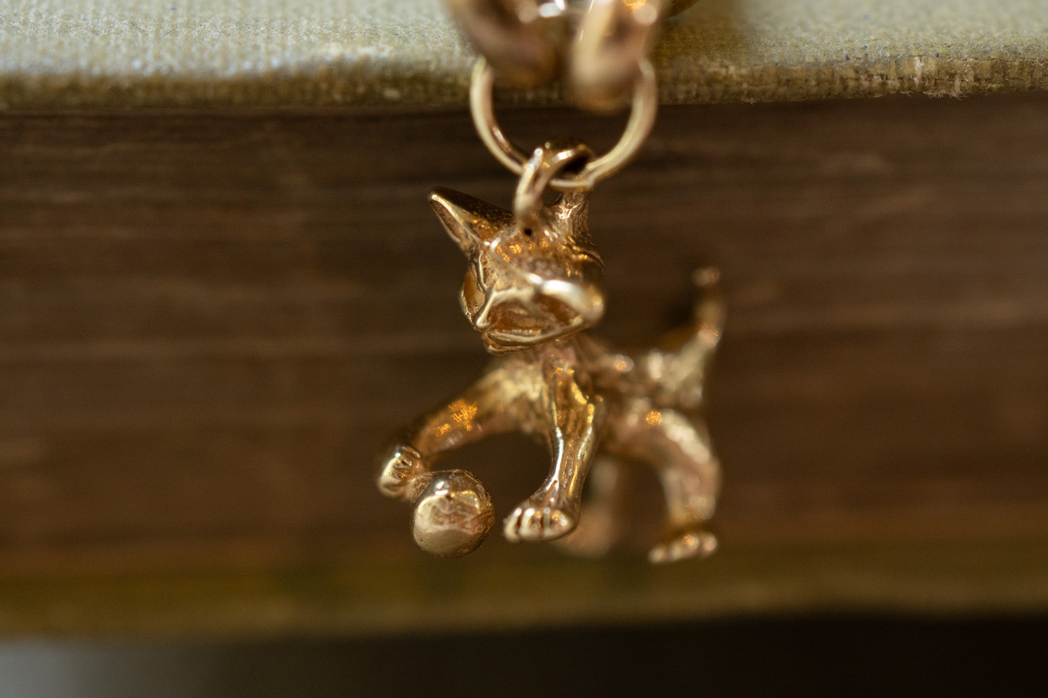 9ct Gold Kitten and Ball Charm