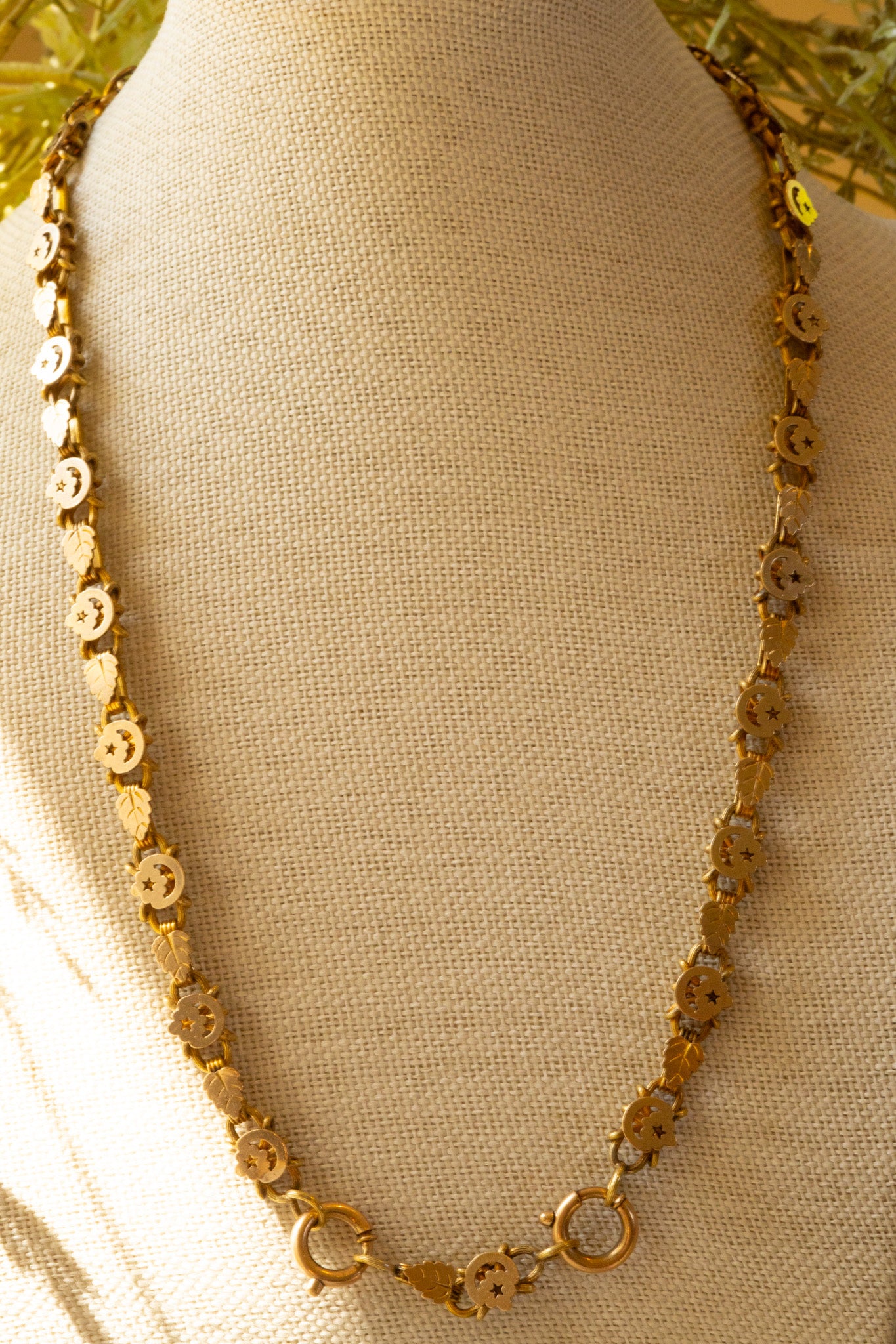 Rare Reversible Victorian Rolled Gold Chain, Ornate Leaf, Rosette and Star Detail