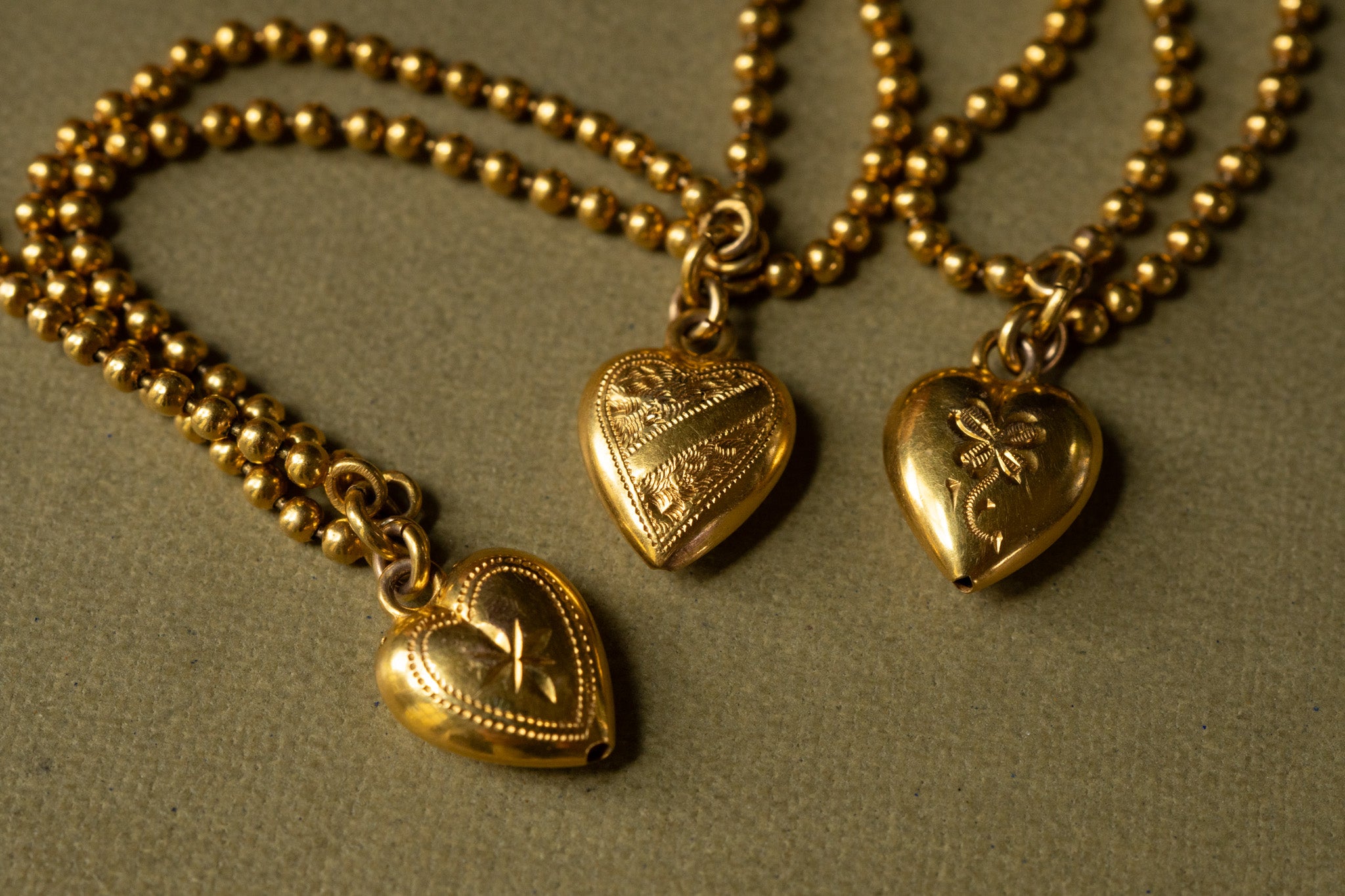 ANTIQUE 14CT FESTOON BEAD NECKLACE WITH PUFFY HEARTS RESERVED