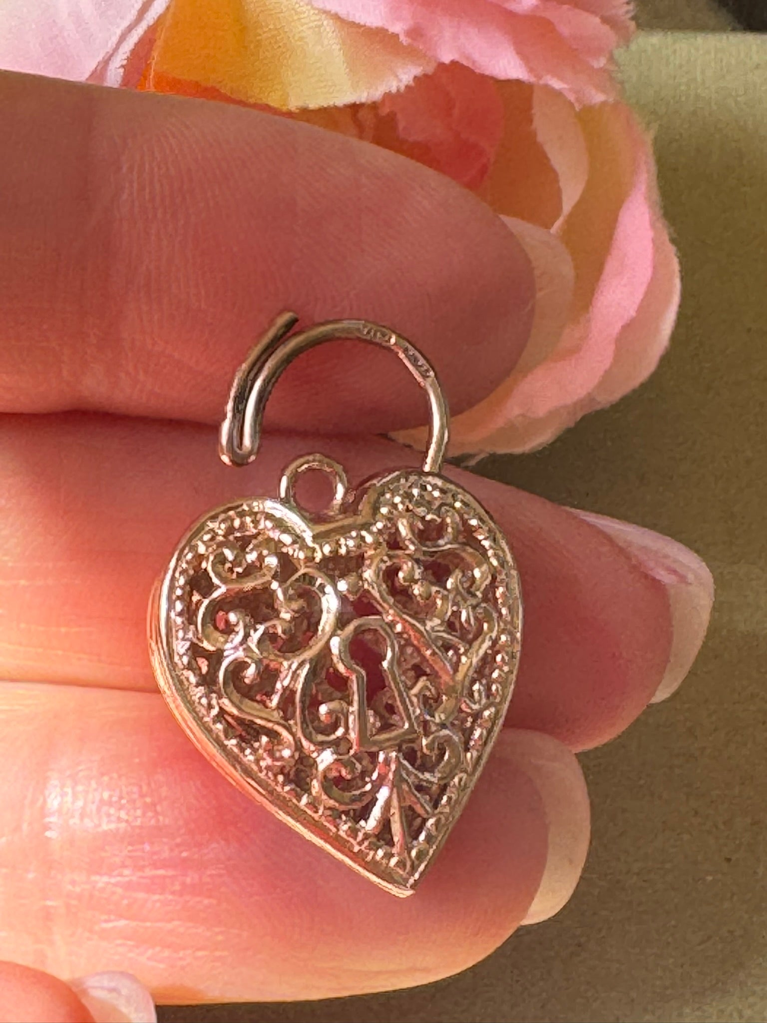 Extra large vintage 9ct rose gold open scroll heart padlock