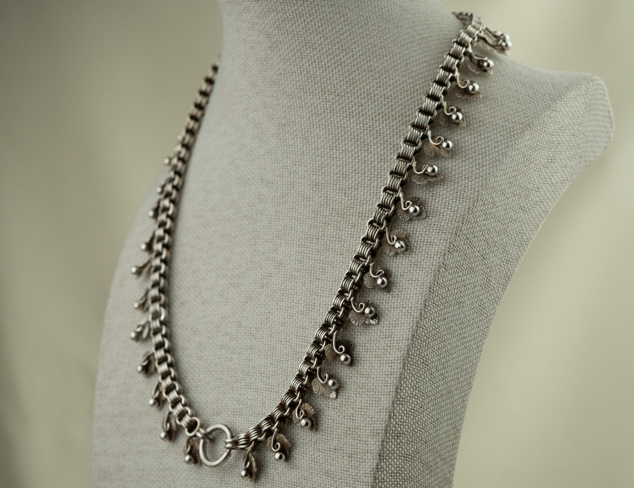 VICTORIAN SILVER BERRY DROP COLLAR NECKLACE - RIBBED BELCHER - 18.5 INCHES image 8