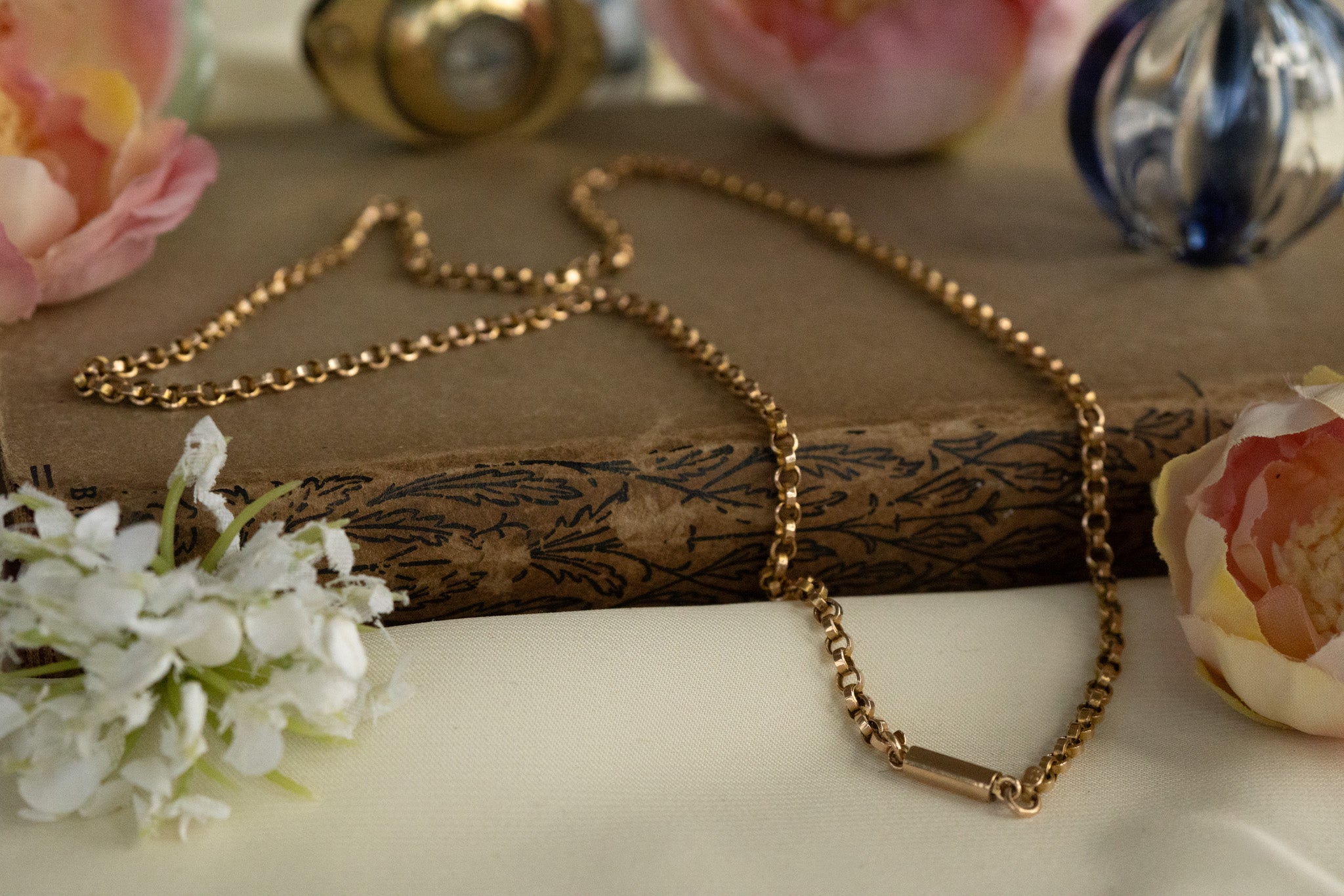 SQUARE EDGED BELCHER WITH BARREL CLASP image 1