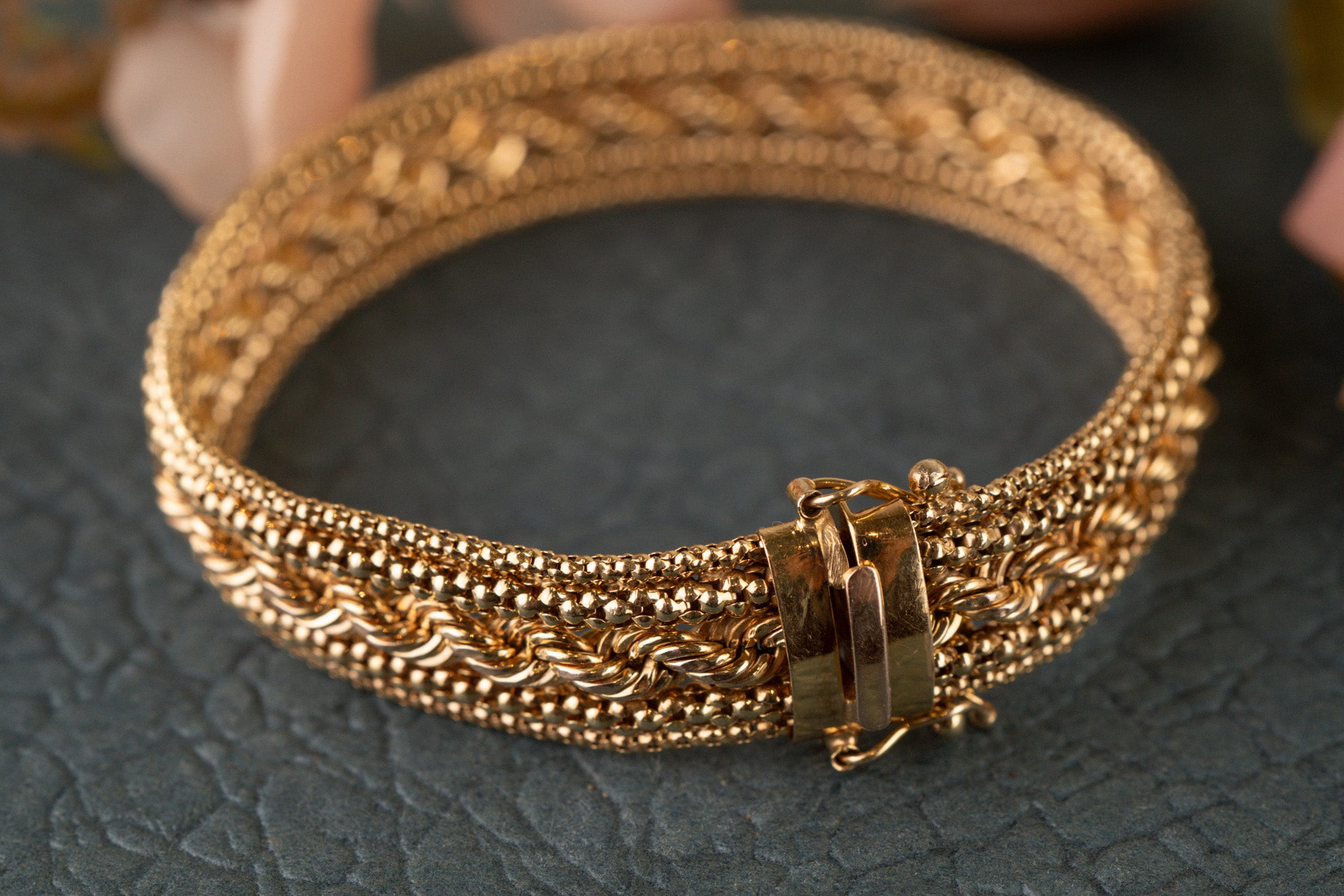 UNOAERRE 9CT GOLD WOVEN BRACELET - ITALIAN GOLD image 5