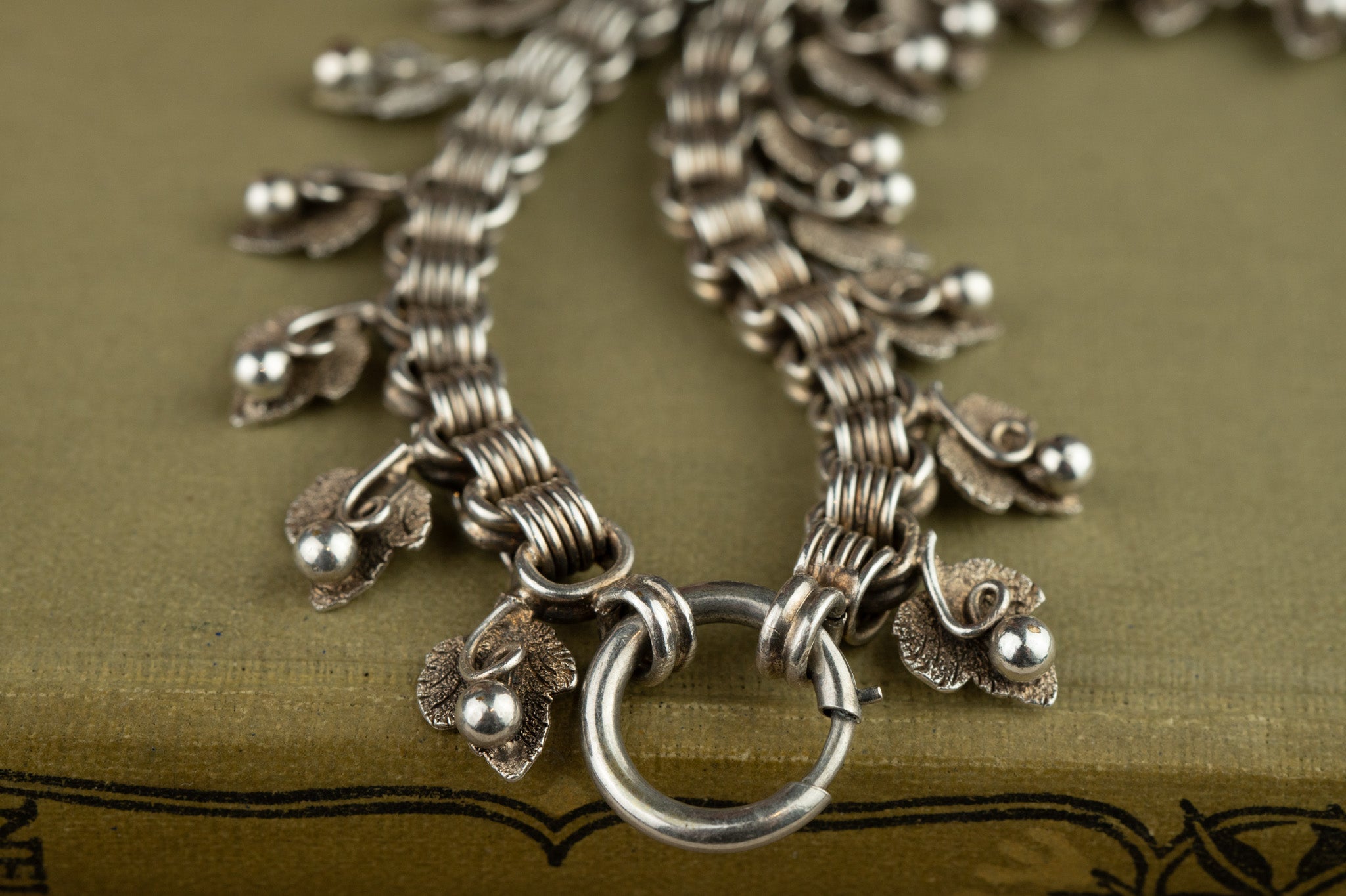 VICTORIAN SILVER BERRY DROP COLLAR NECKLACE - RIBBED BELCHER - 18.5 INCHES image 5