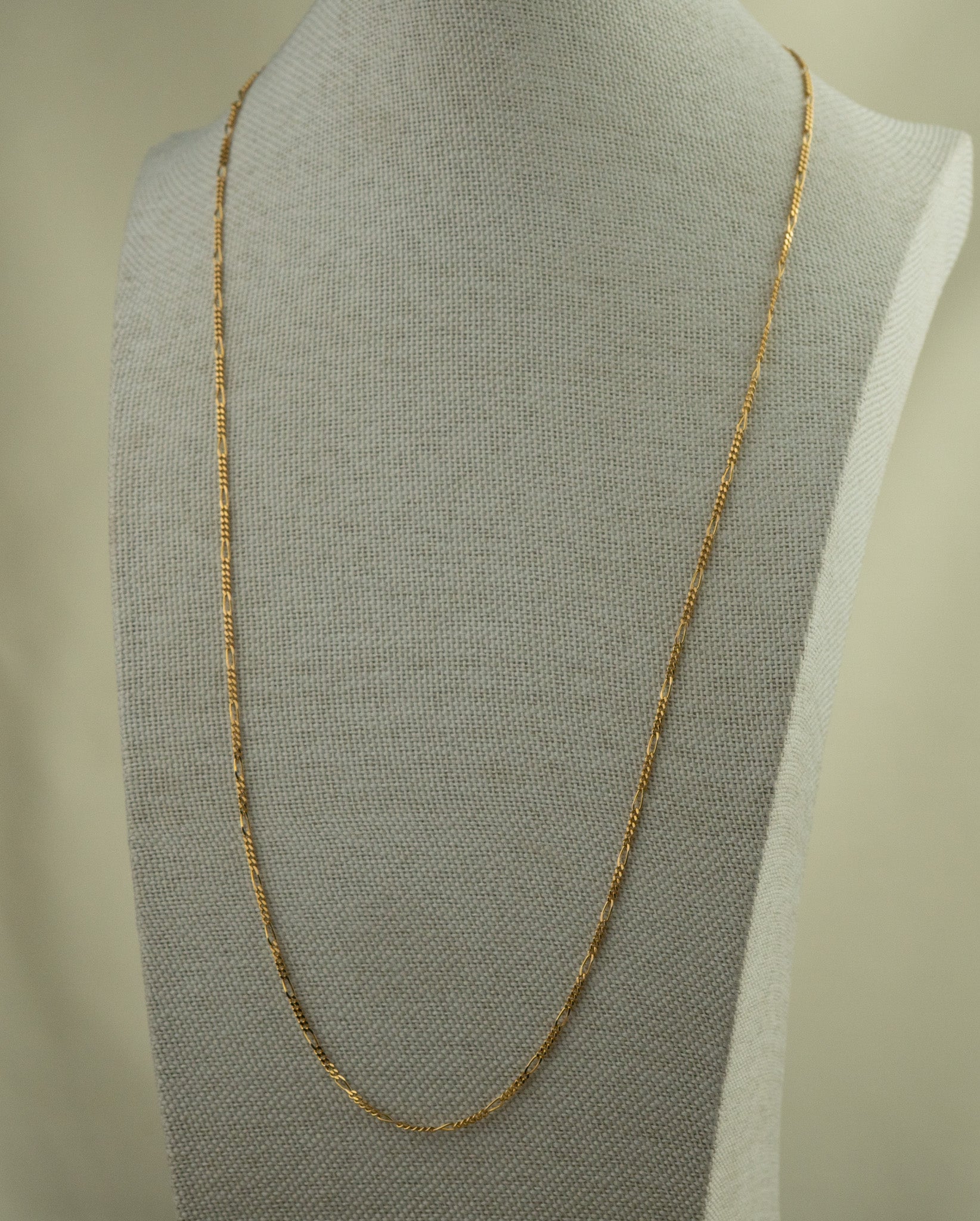 VINTAGE 9CT GOLD FIGARO CHAIN - 24 INCHES image 5
