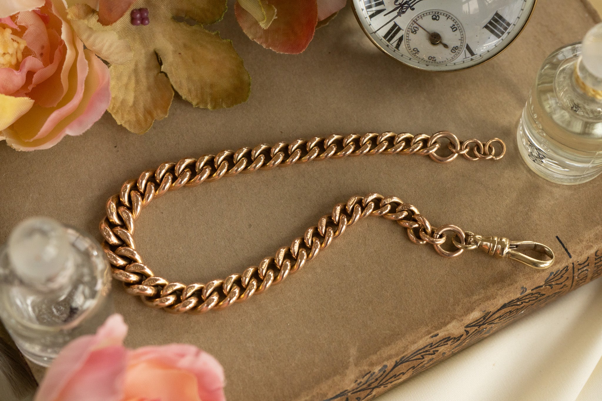 VICTORIAN 9CT GOLD GRADUATED CURB BRACELET/EXTENDER image 0