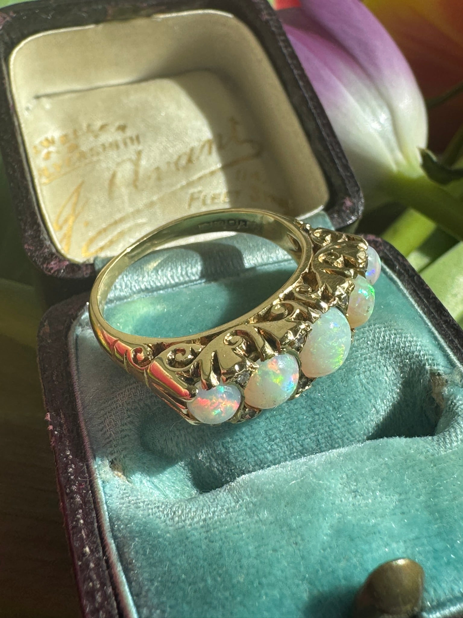 VINTAGE 18CT GOLD FIVE STONE NATURAL OPAL AND DIAMOND RING image 4