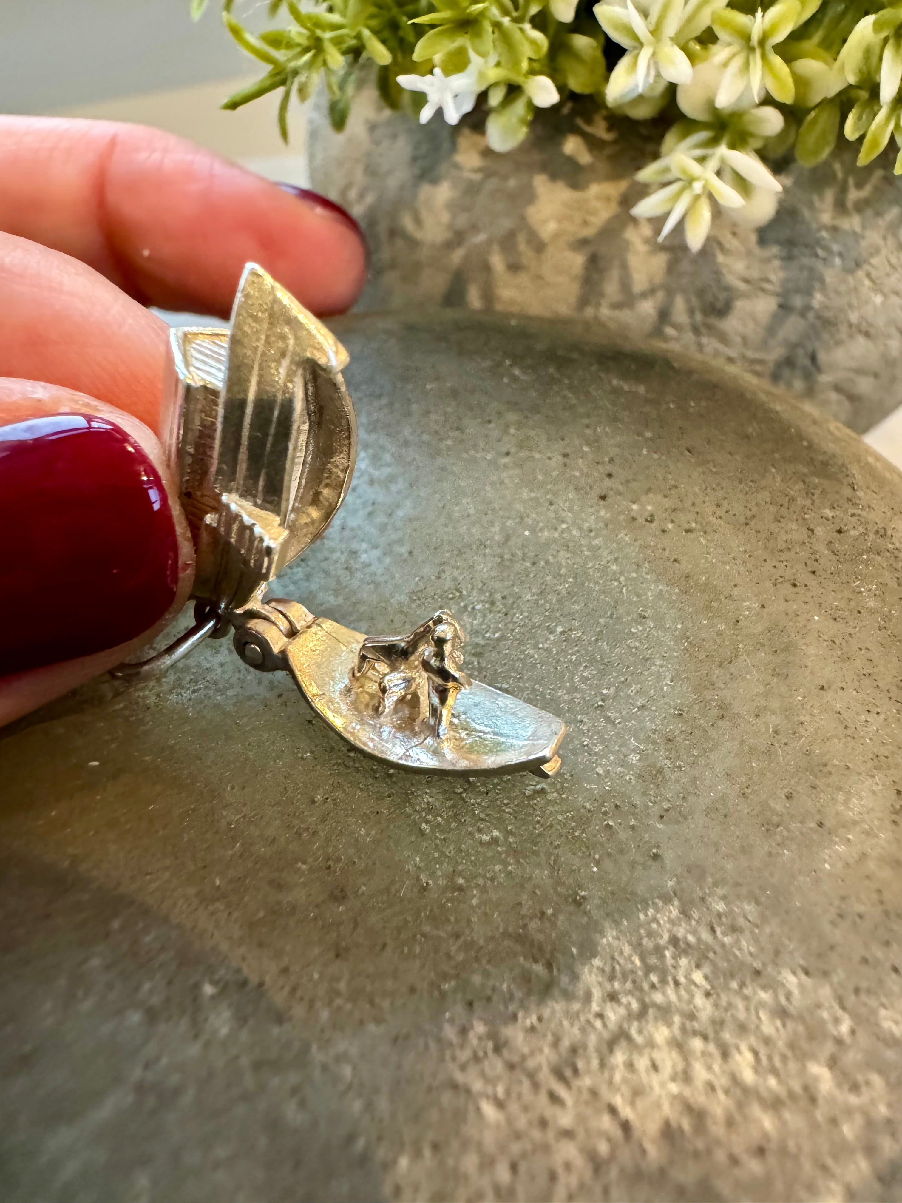 VINTAGE NUVO SILVER NOAHS ARK OPENING CHARM image 2