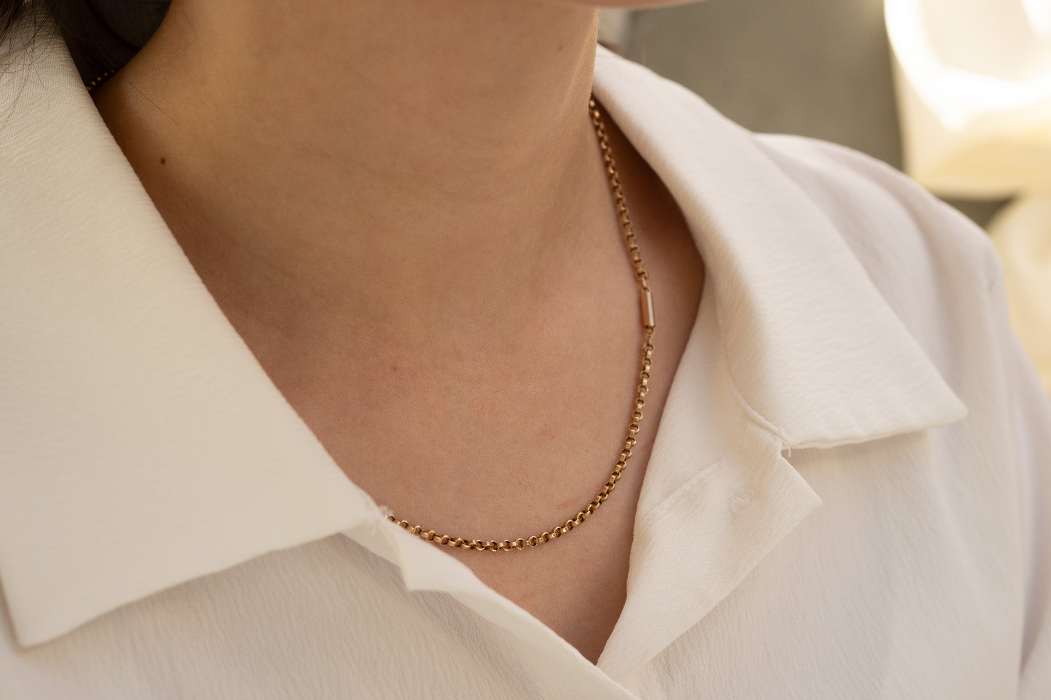 SQUARE EDGED BELCHER WITH BARREL CLASP 9CT GOLD