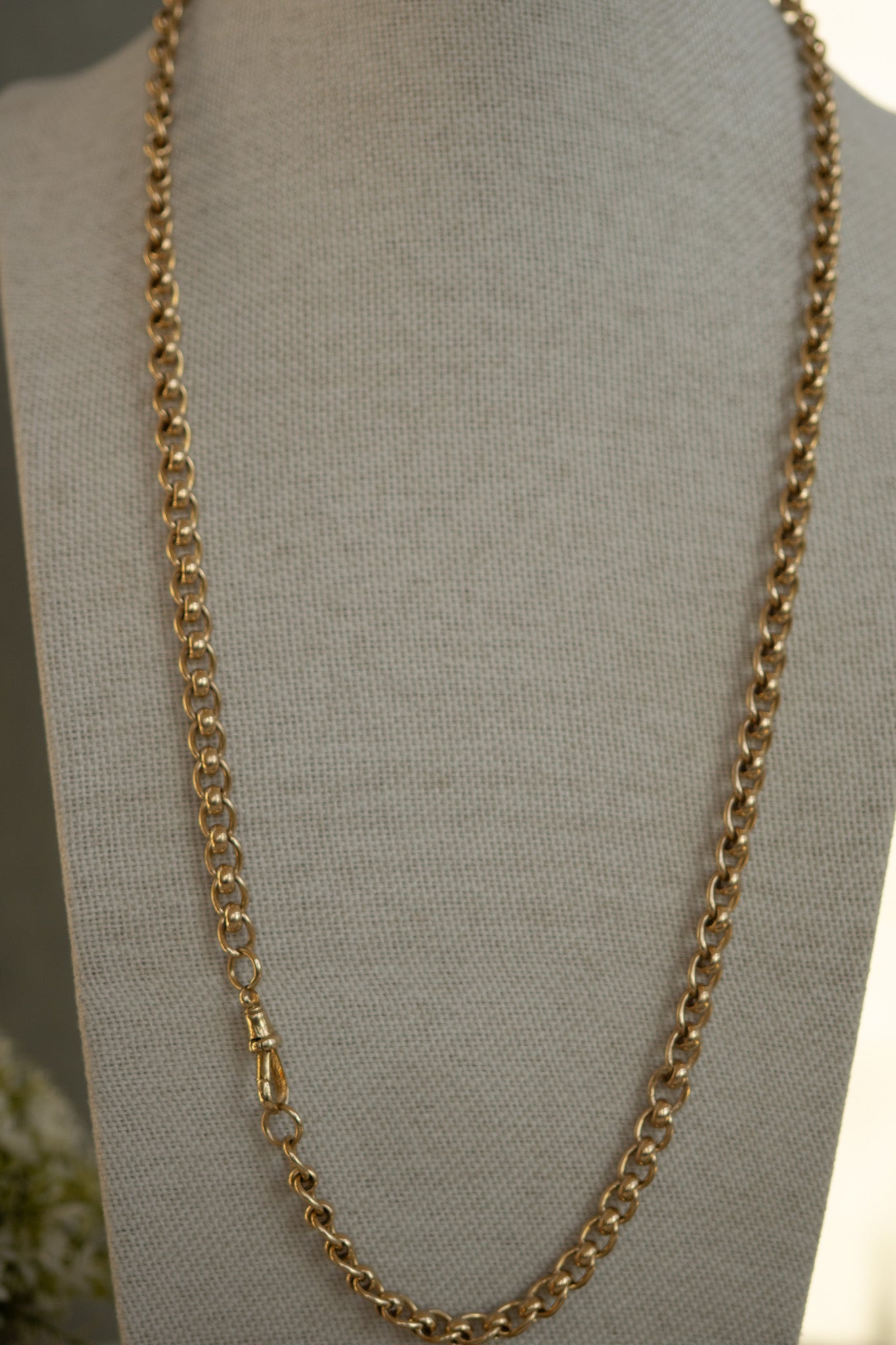 SUBSTANTIAL VINTAGE  9CT GOLD ROLLER BALL CHAIN WITH ALBERT CLASP