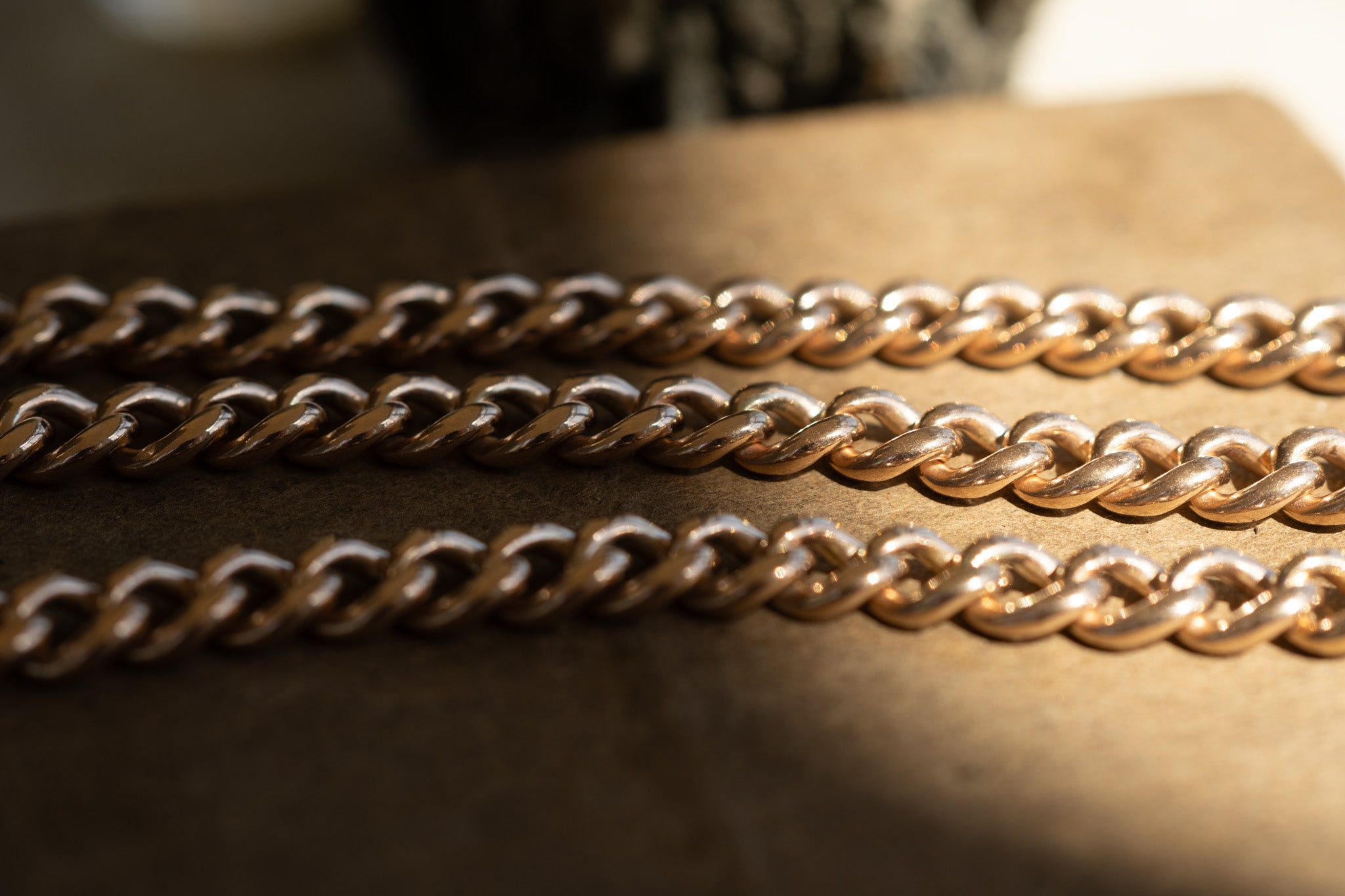 ANTIQUE 9CT GOLD DOUBLE ALBERT CHAIN WITH REMOVABLE T BAR
