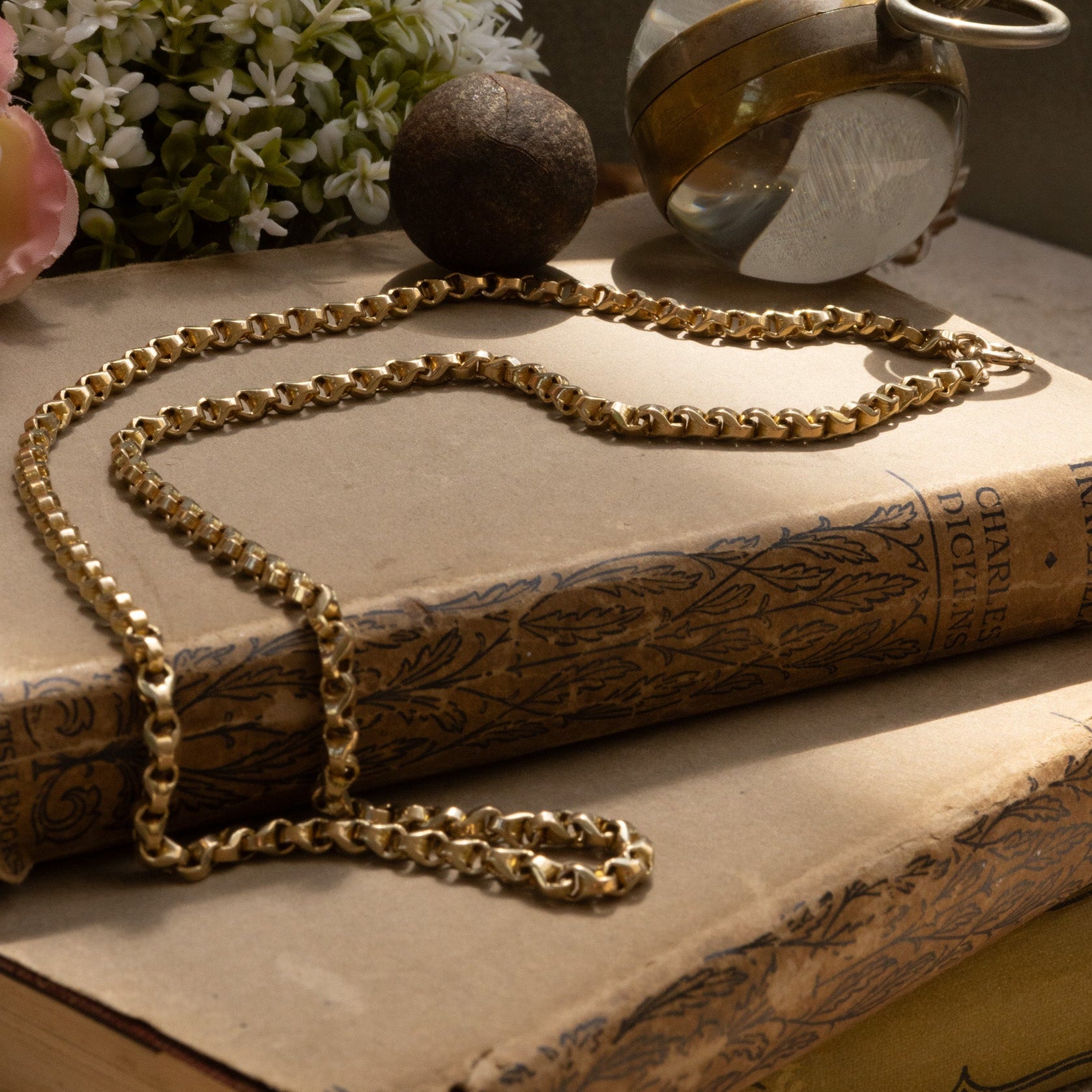 ANTIQUE YELLOW 9CT GOLD TULIP LINK CHAIN