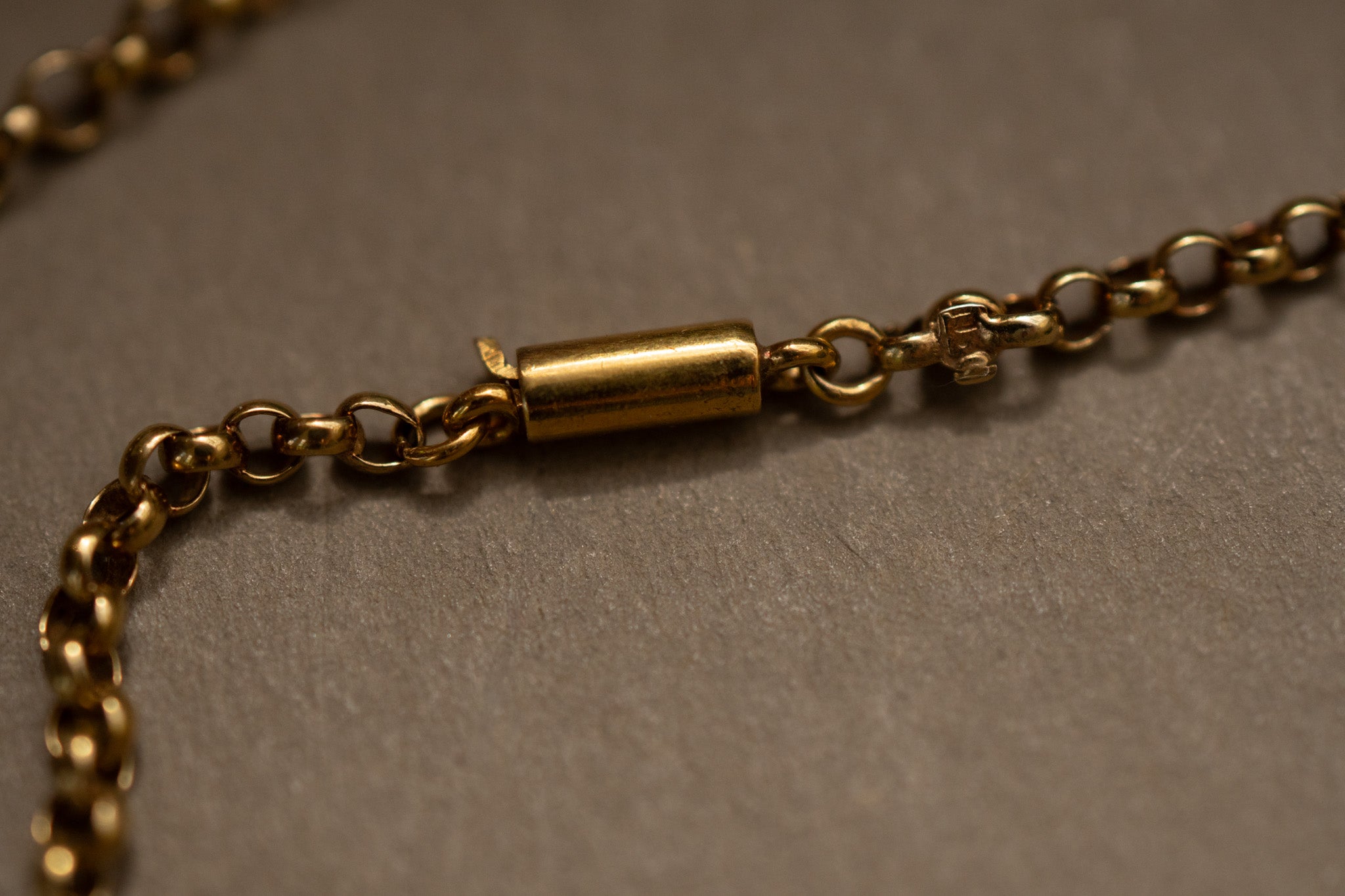 Antique 15ct Gold Belcher with Barrel Clasp