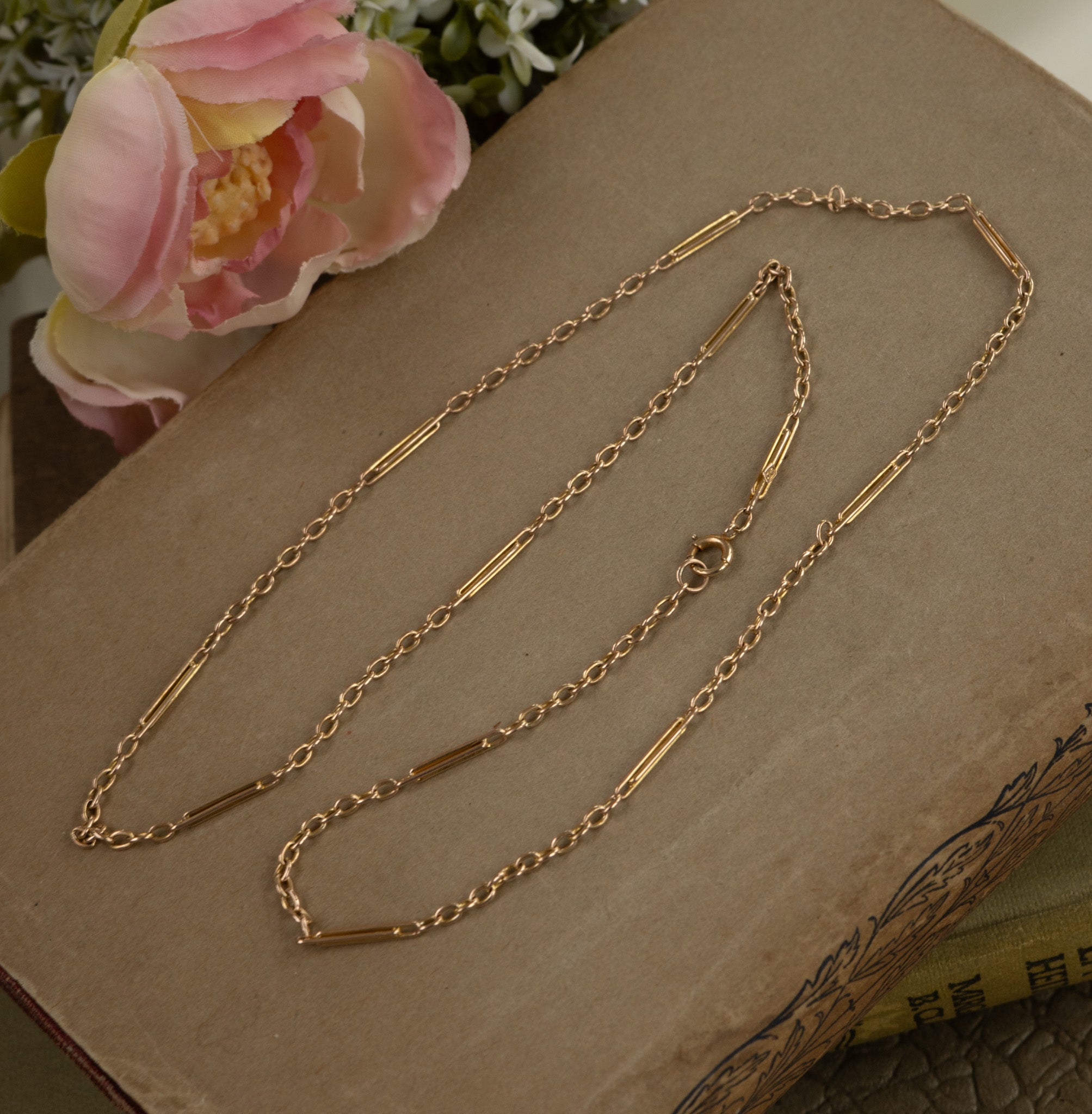 DAINTY DOUBLE TROMBONE AND CABLE LINK CHAIN
