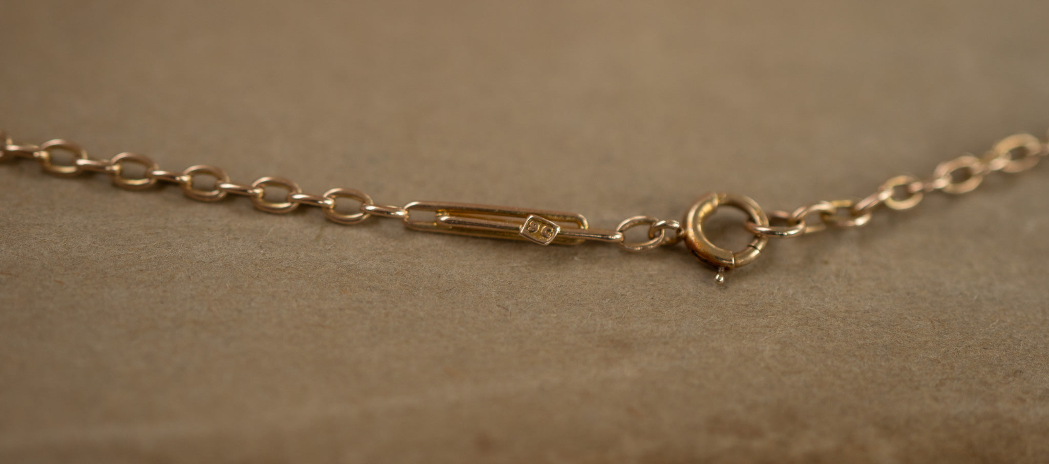 DAINTY DOUBLE TROMBONE AND CABLE LINK CHAIN