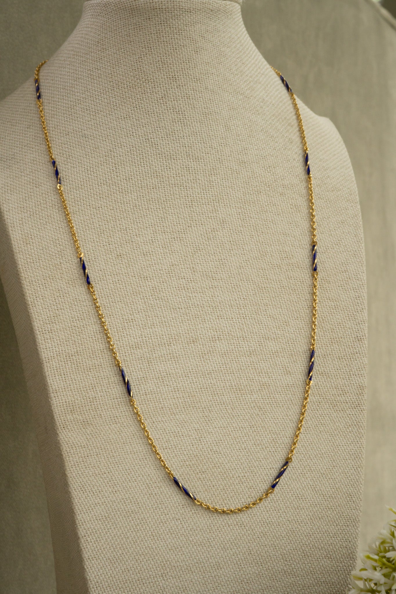 VIVID 14CT BLUE ENAMEL BARREL LINK CHAIN