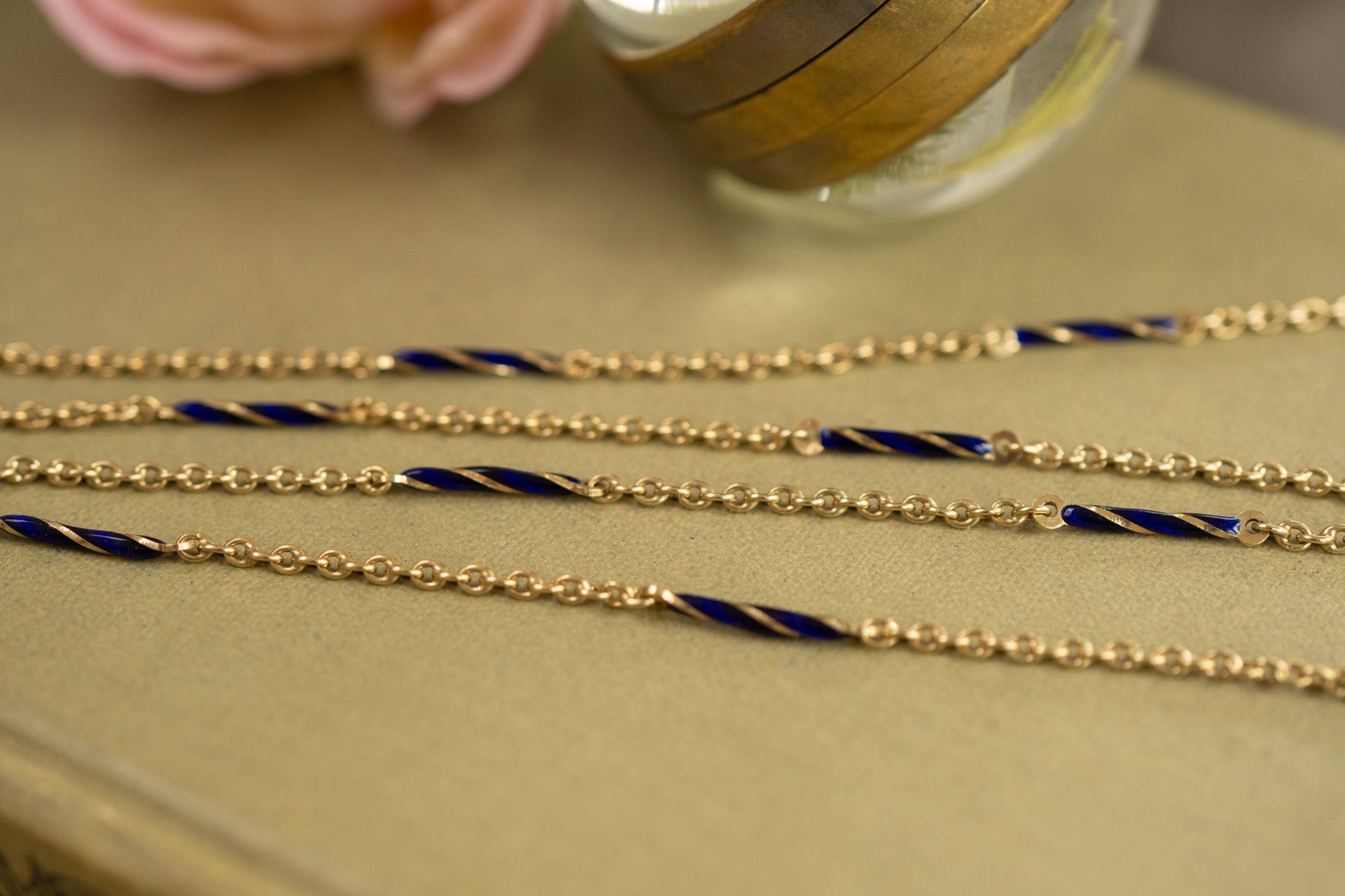 VIVID 14CT BLUE ENAMEL BARREL LINK CHAIN
