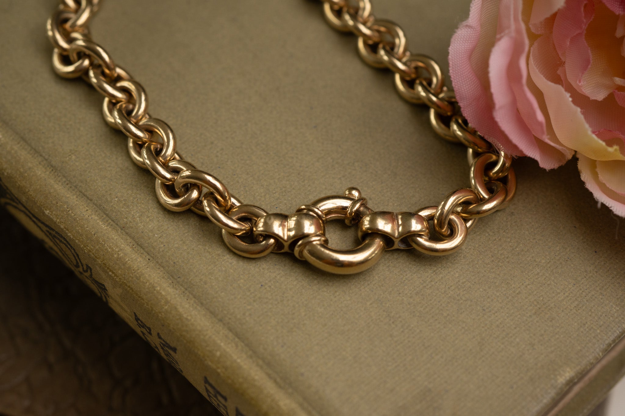 9ct Gold Oversized Cable Link Chain with Puffy Bolt Clasp, 86 grams - Reserved