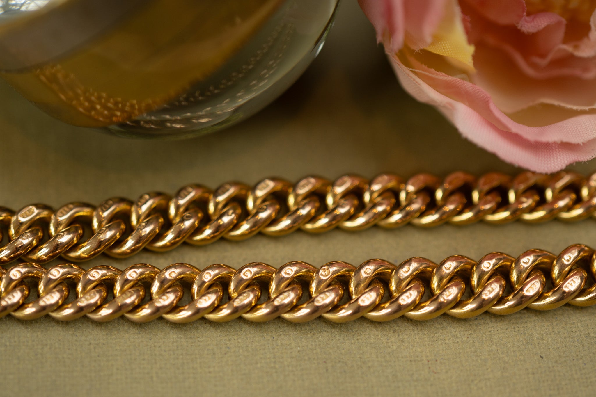 Antique 9ct Yellow Gold Graduated Tight Curb Double Albert Chain Wth T Bar