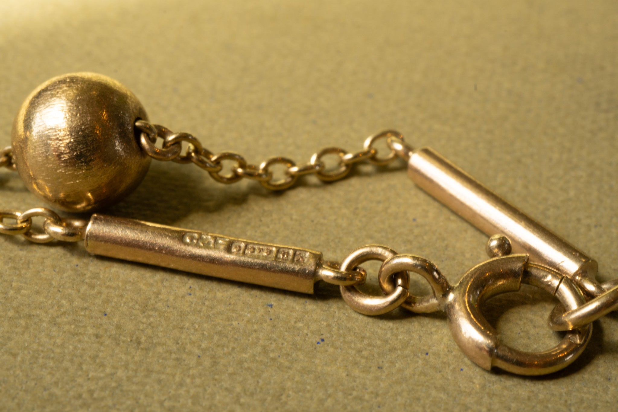 VINTAGE 9CT GOLD BALL BAR AND CABLE LINK CHAIN
