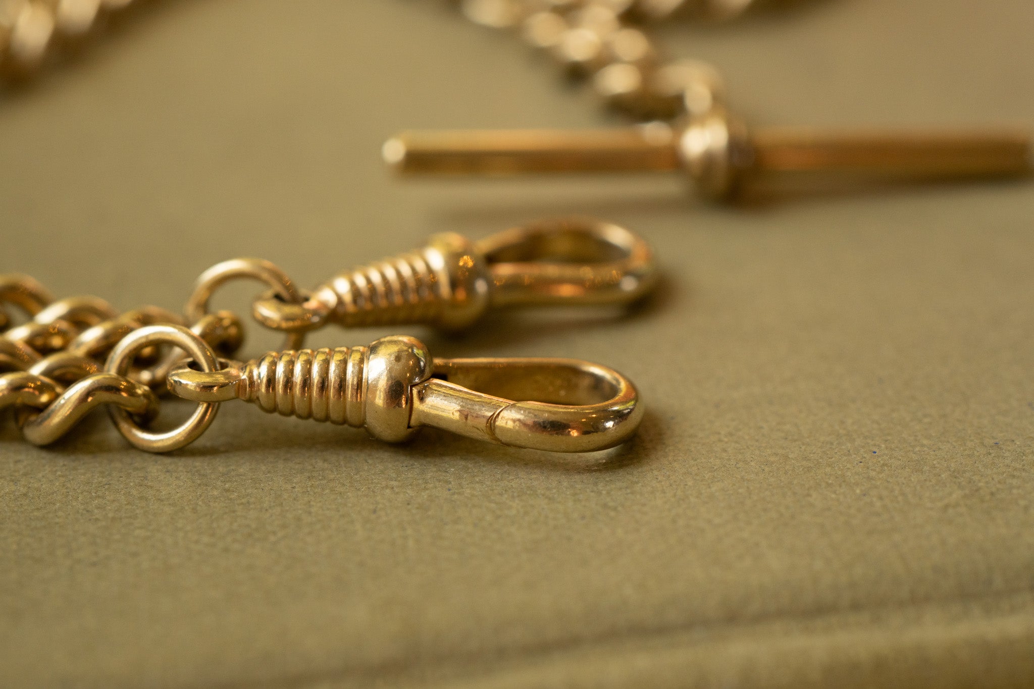 9ct gold Double Albert Chain with T bar