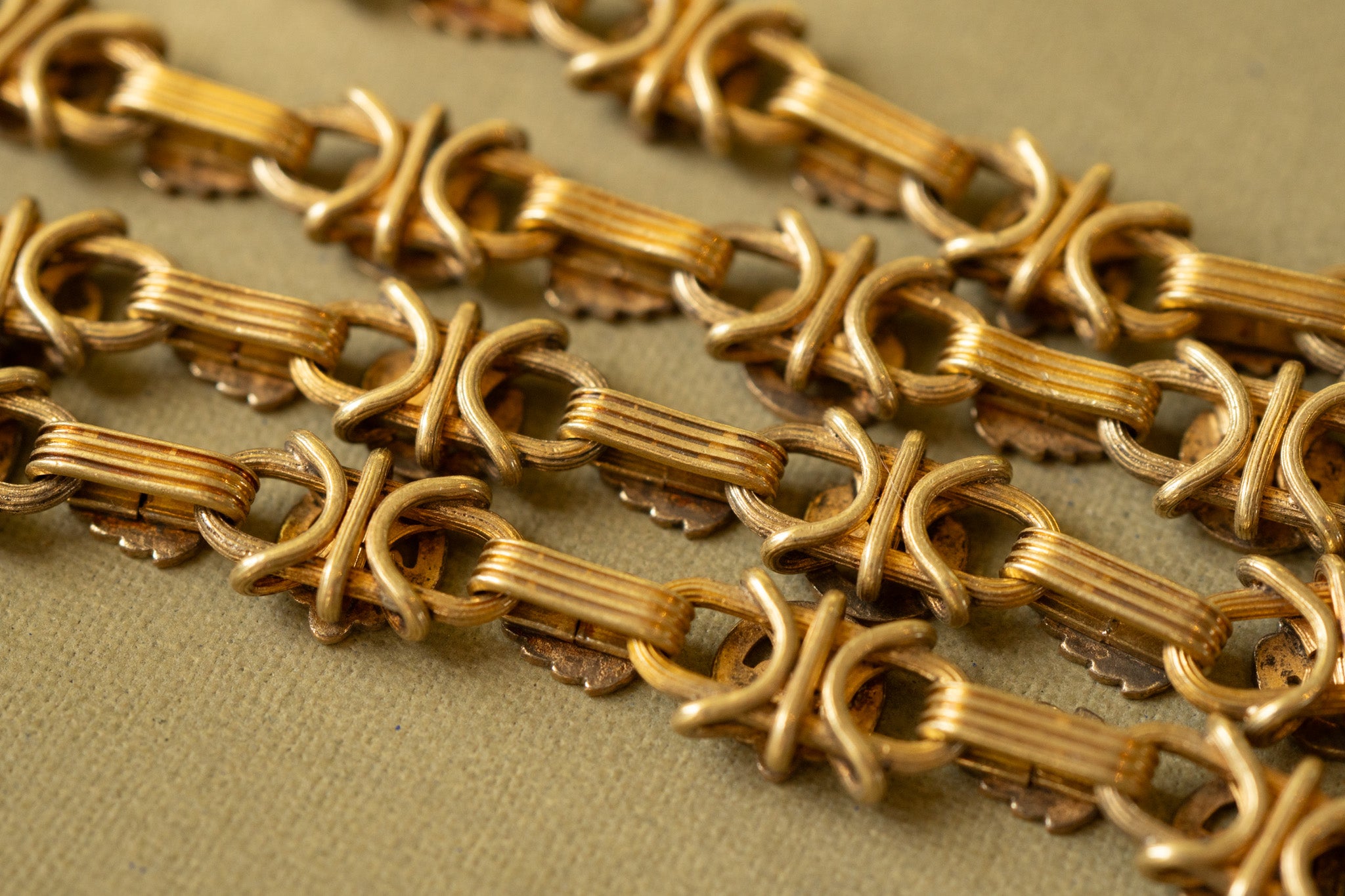 Rare Reversible Victorian Rolled Gold Chain, Ornate Leaf, Rosette and Star Detail