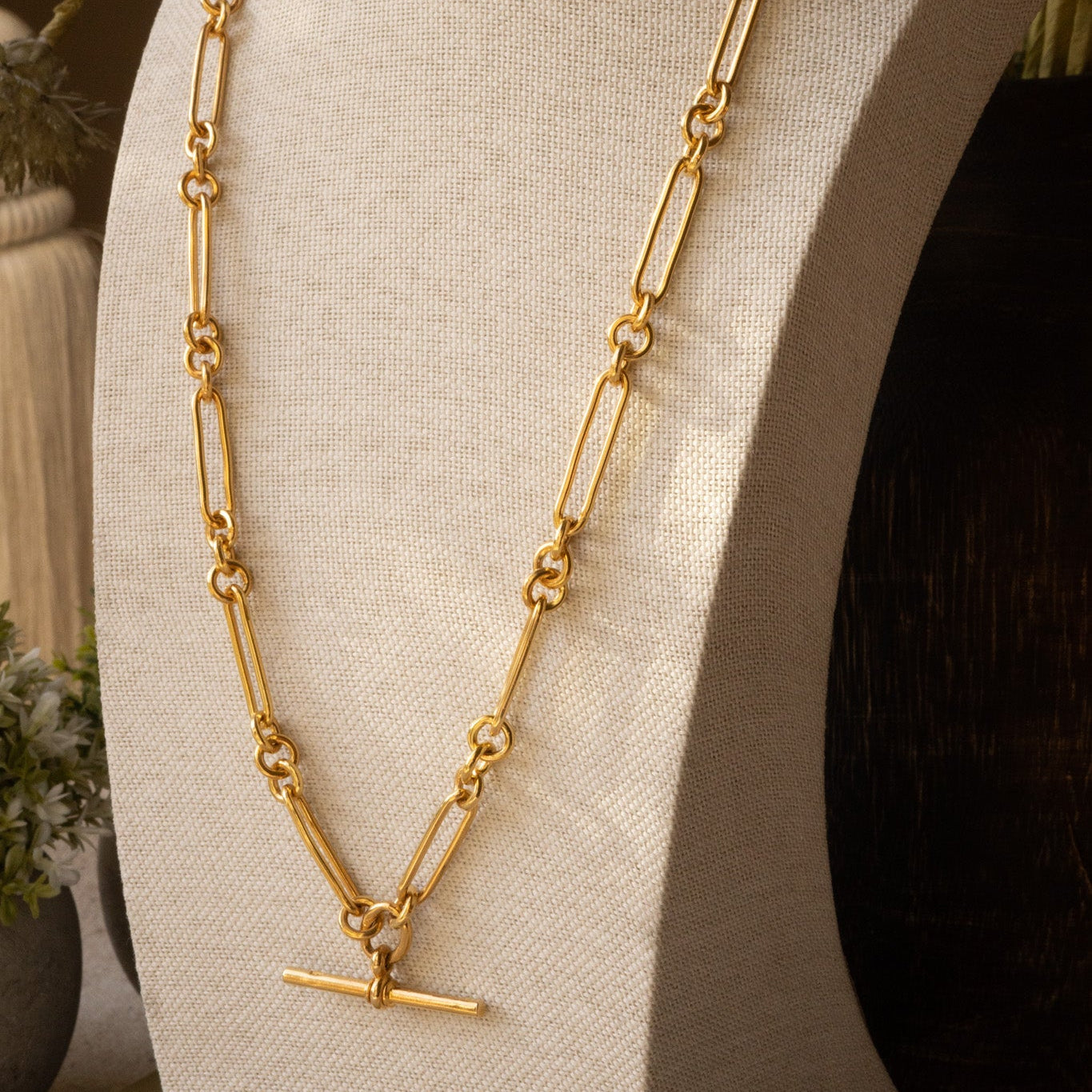 ANTIQUE HEAVY WEIGHT TROMBONE CHAIN 9CT