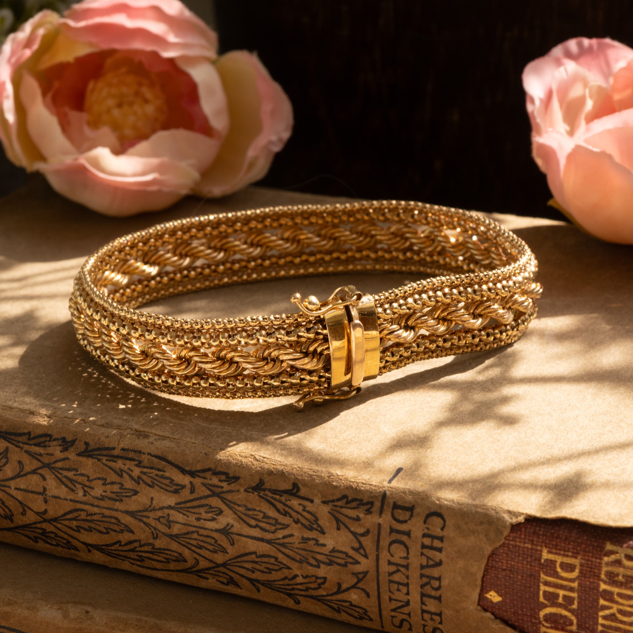UNOAERRE 9CT GOLD WOVEN BRACELET - ITALIAN GOLD