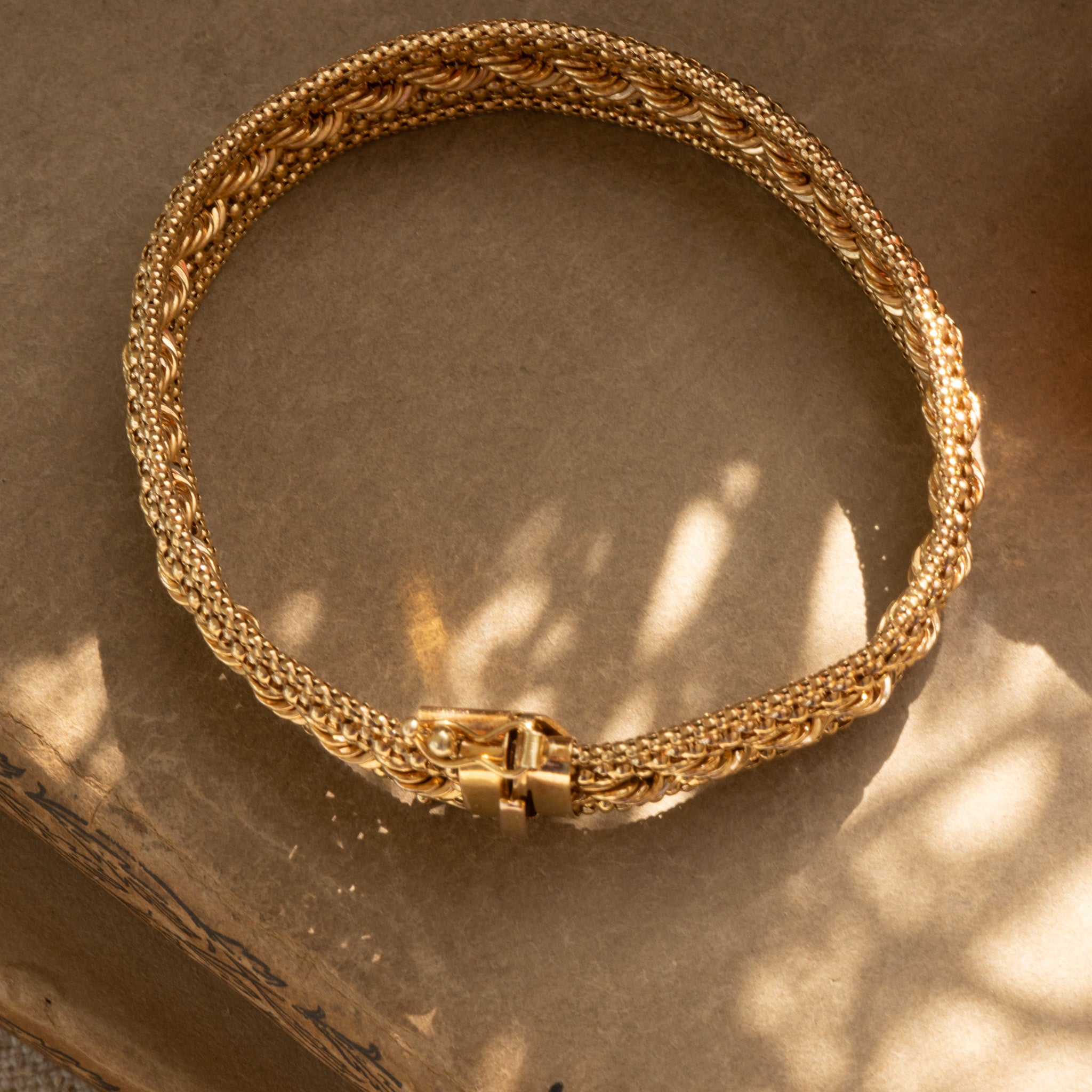 UNOAERRE 9CT GOLD WOVEN BRACELET - ITALIAN GOLD