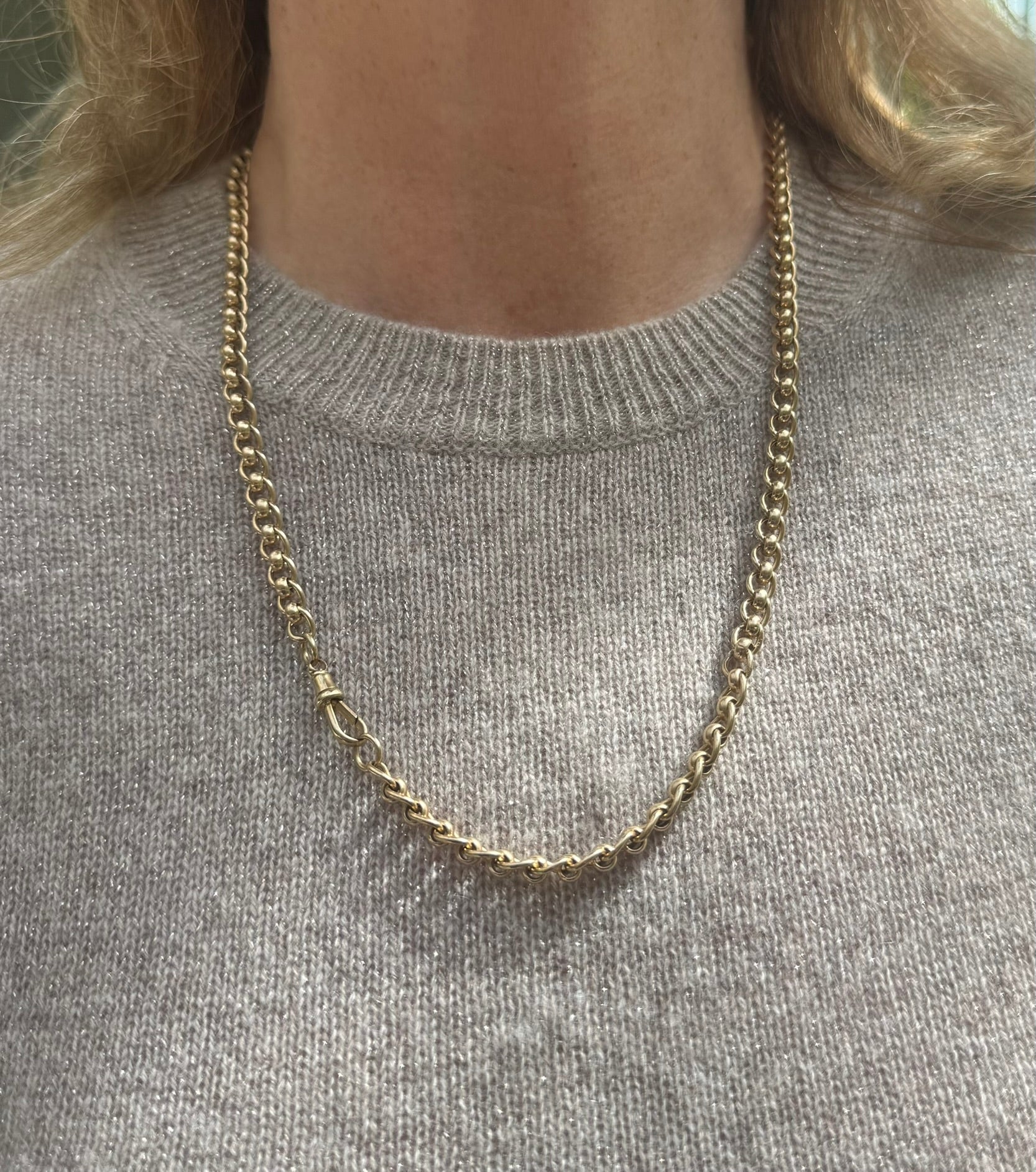 SUBSTANTIAL VINTAGE  9CT GOLD ROLLER BALL CHAIN WITH ALBERT CLASP RESERVED