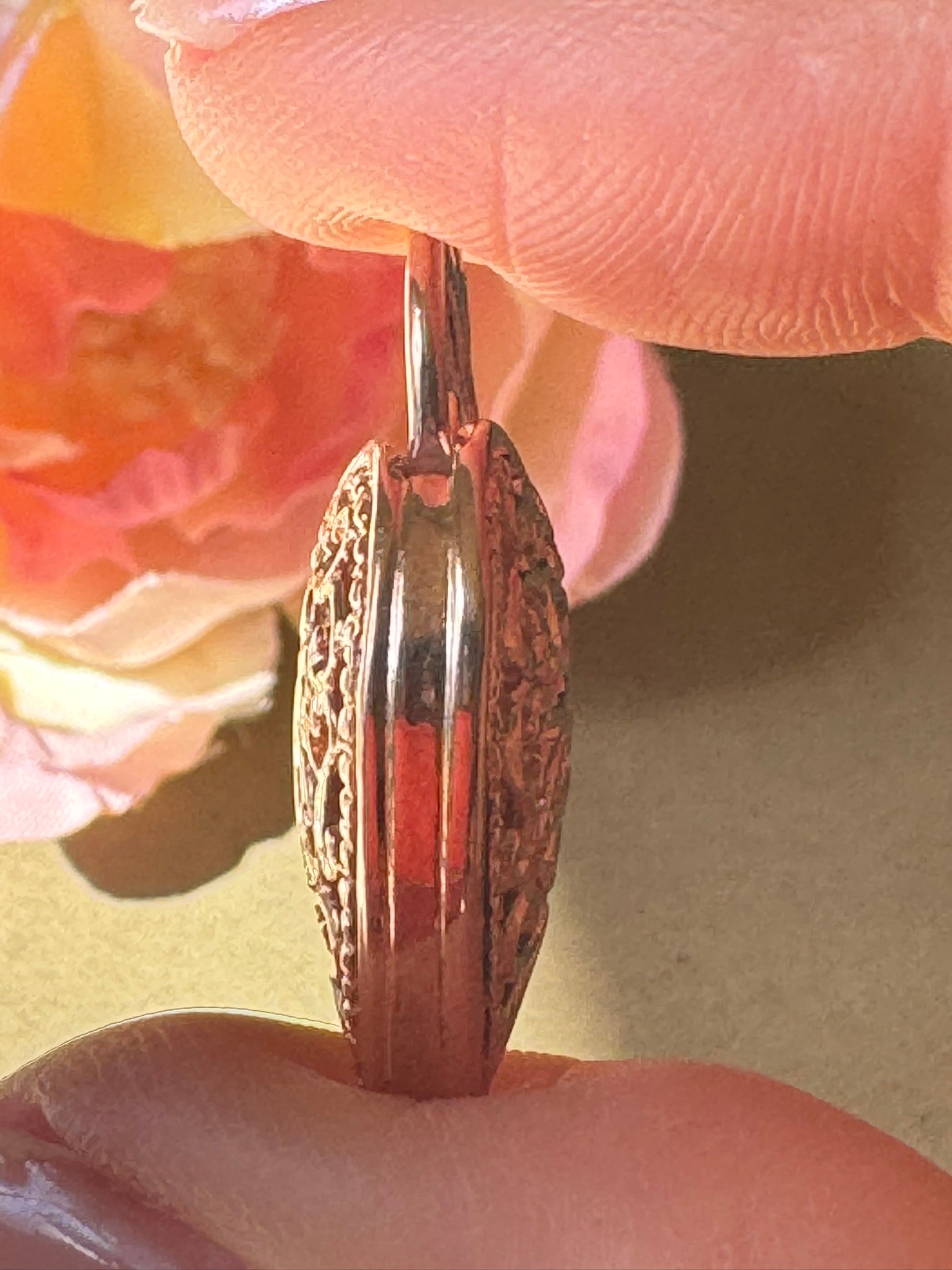 Extra large vintage 9ct rose gold open scroll heart padlock