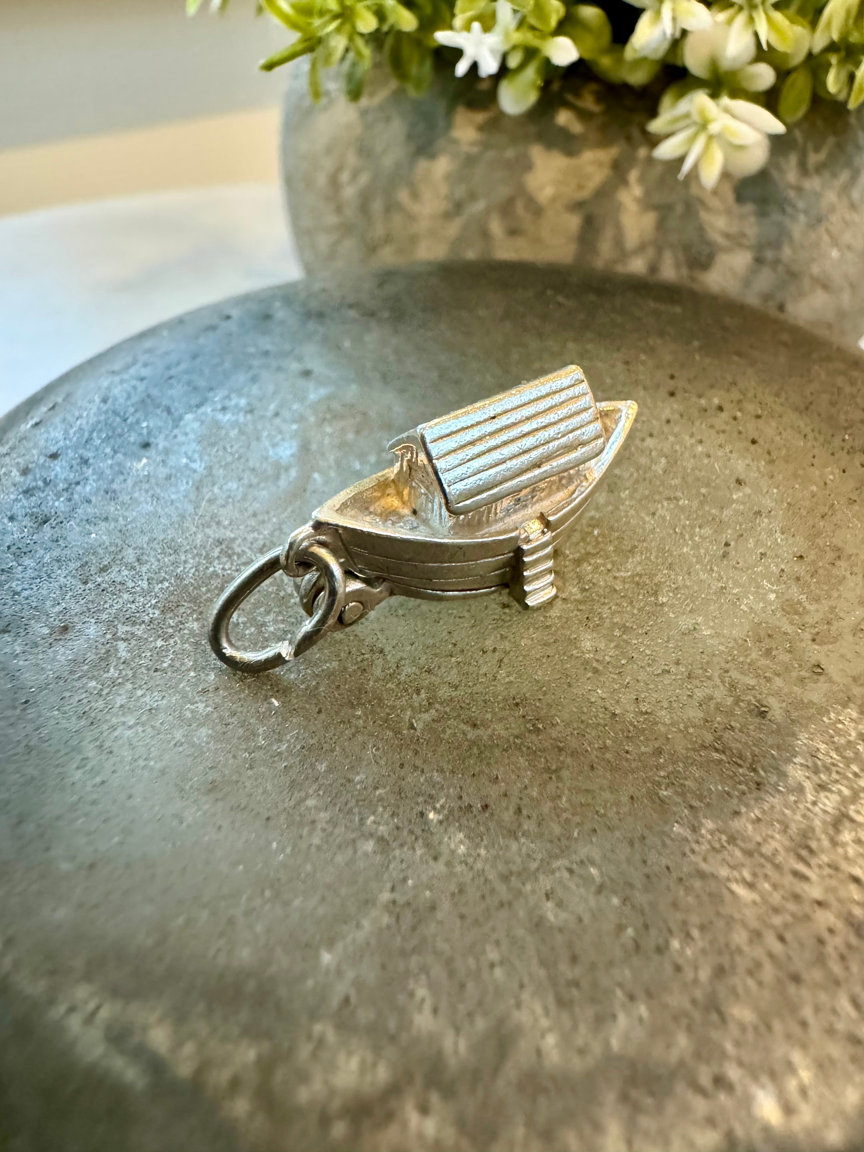 VINTAGE NUVO SILVER NOAHS ARK OPENING CHARM image 4