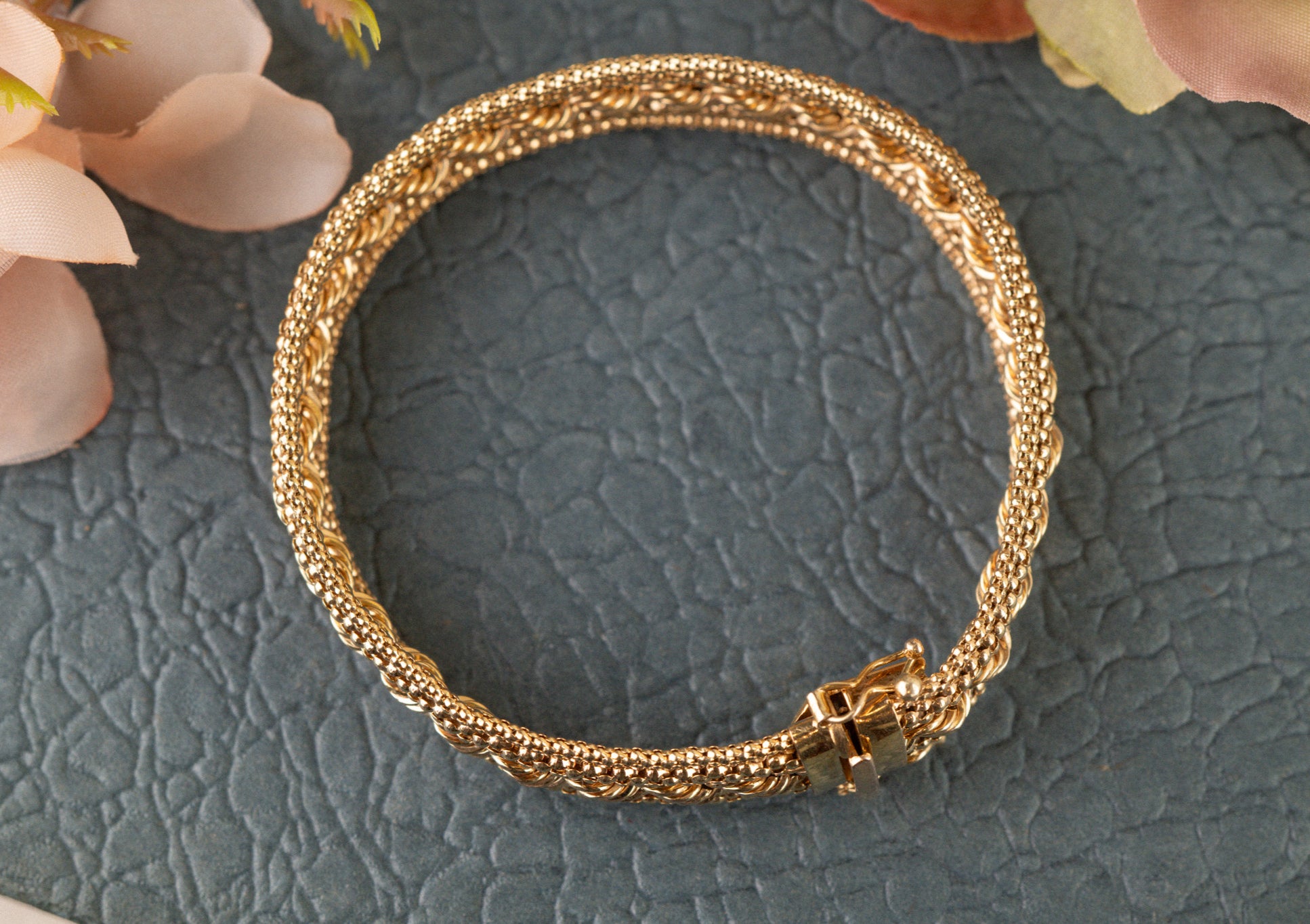 UNOAERRE 9CT GOLD WOVEN BRACELET - ITALIAN GOLD image 4