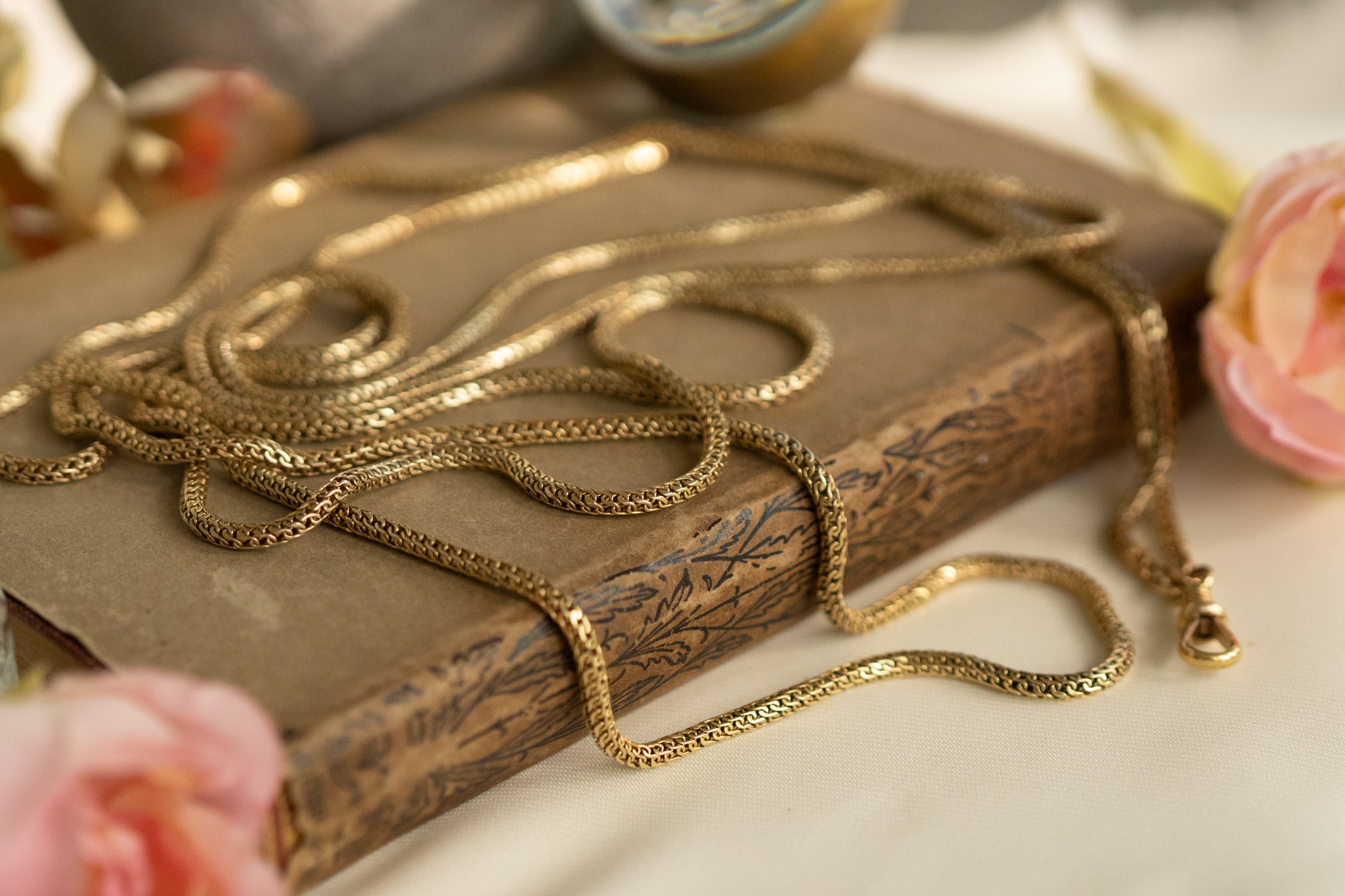 ANTIQUE 9CT GOLD S LINK GUARD CHAIN - 63 INCHES - 41.9G image 1