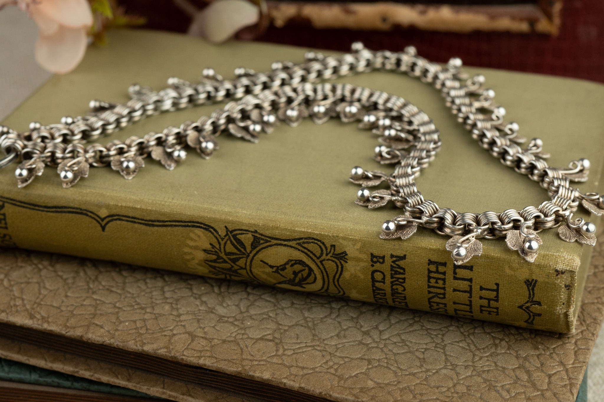 VICTORIAN SILVER BERRY DROP COLLAR NECKLACE - RIBBED BELCHER - 18.5 INCHES image 7